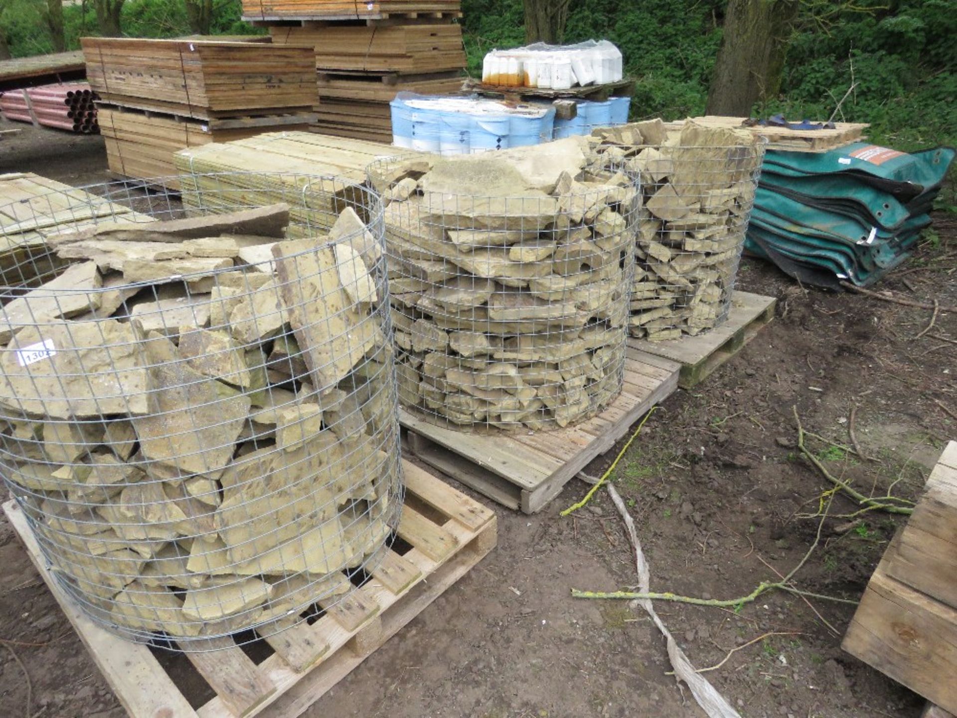 3NO LARGE CAGES OF SANDSTONE PAVING PIECES.....THIS LOT IS SOLD UNDER THE AUCTIONEERS MARGIN SCHEME,