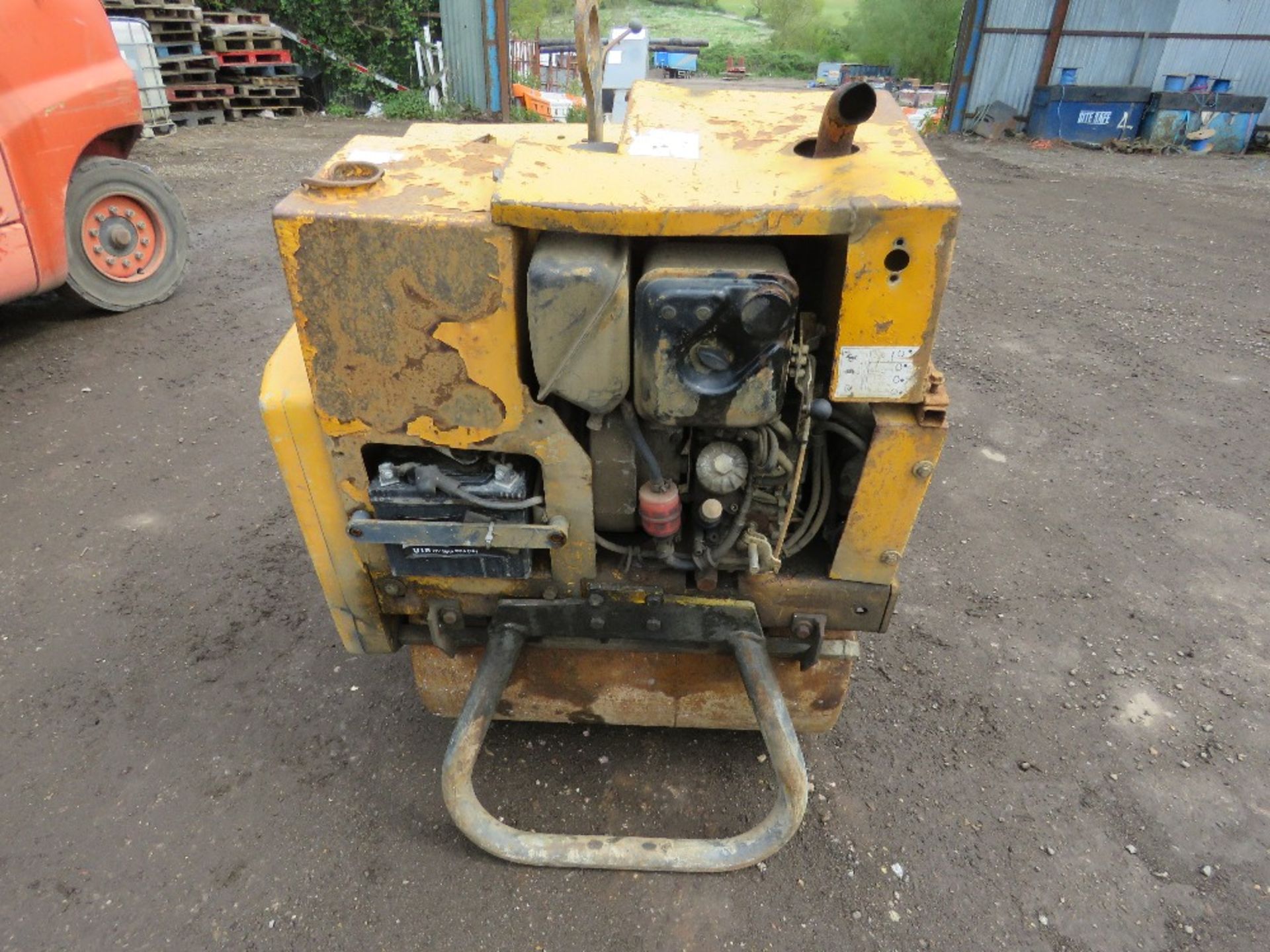 BENFORD SINGLE DRUM ROLLER YEAR 2011 SN:SLBP00Z0EBBKY0457 DIRECT FROM LOCAL COMPANY - Image 2 of 6
