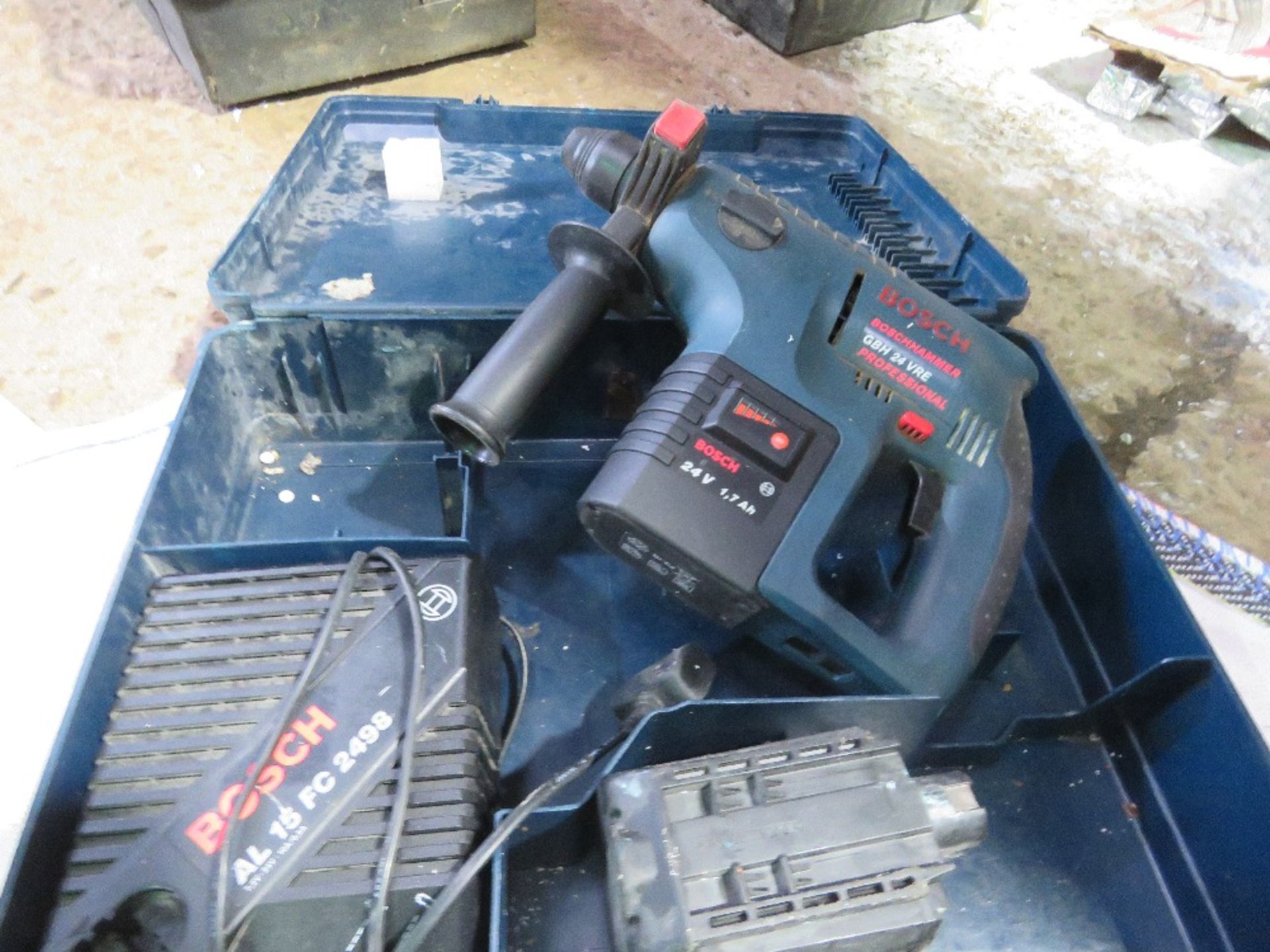 BOSCH 24VOLT SD PLUS BATTERY DRILL. - Image 3 of 4