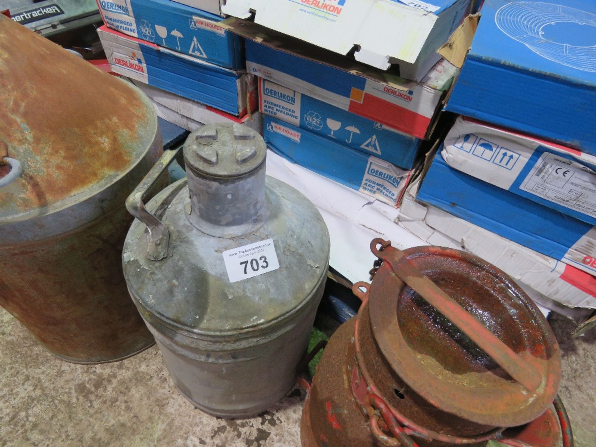 3 X METAL CHURNS.......THIS LOT IS SOLD UNDER THE AUCTIONEERS MARGIN SCHEME, THEREFORE NO VAT WILL B - Bild 4 aus 6