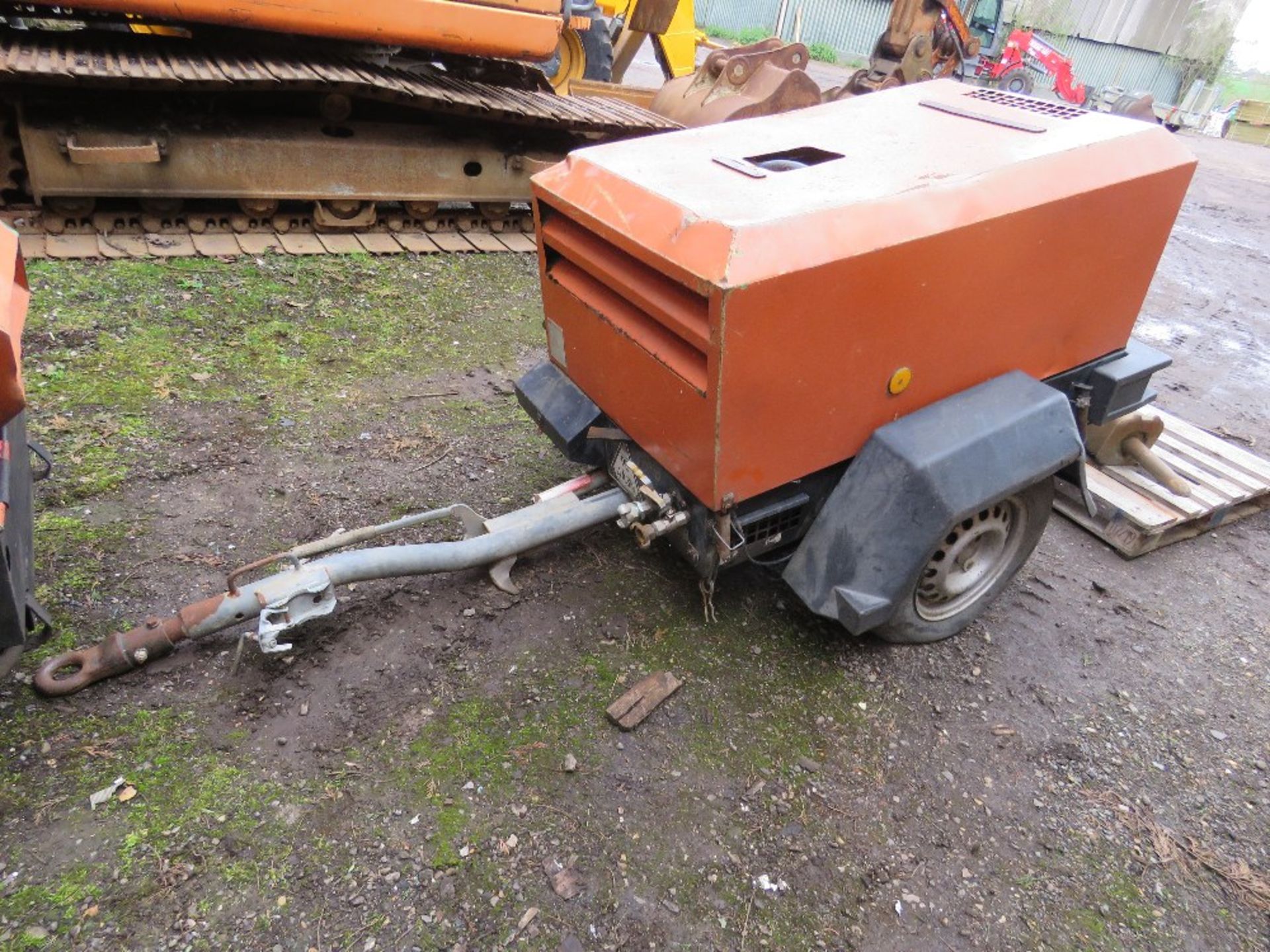 INGERSOLL RAND 720 TOWED ROAD COMPRESSOR. KUBOTA ENGINE. BEEN IN LONG TERM STORAGE, UNTESTED, CONDIT