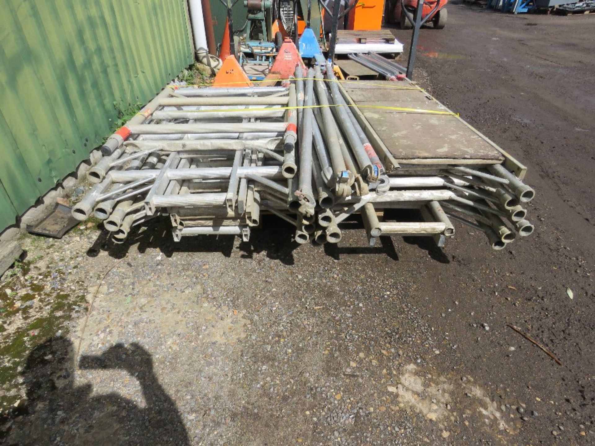 QUANTITY OF SINGLE WIDTH ALUMINIUM SCAFFOLD TOWER FRAMES, BOARD AND POLES AS SHOWN.....THIS LOT IS S - Image 3 of 6