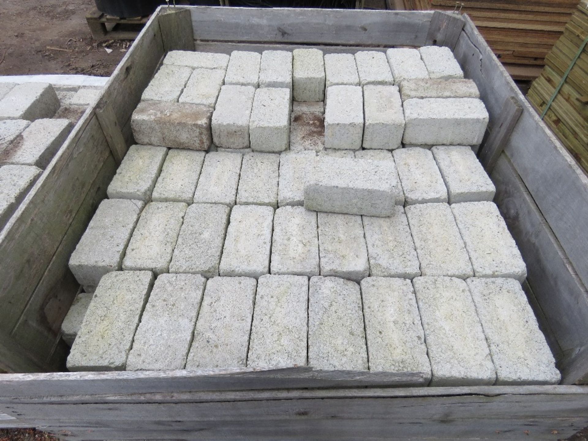 2 X PALLETS OF LIGHT GREY BLOCK PAVERS.....THIS LOT IS SOLD UNDER THE AUCTIONEERS MARGIN SCHEME, THE - Image 8 of 10