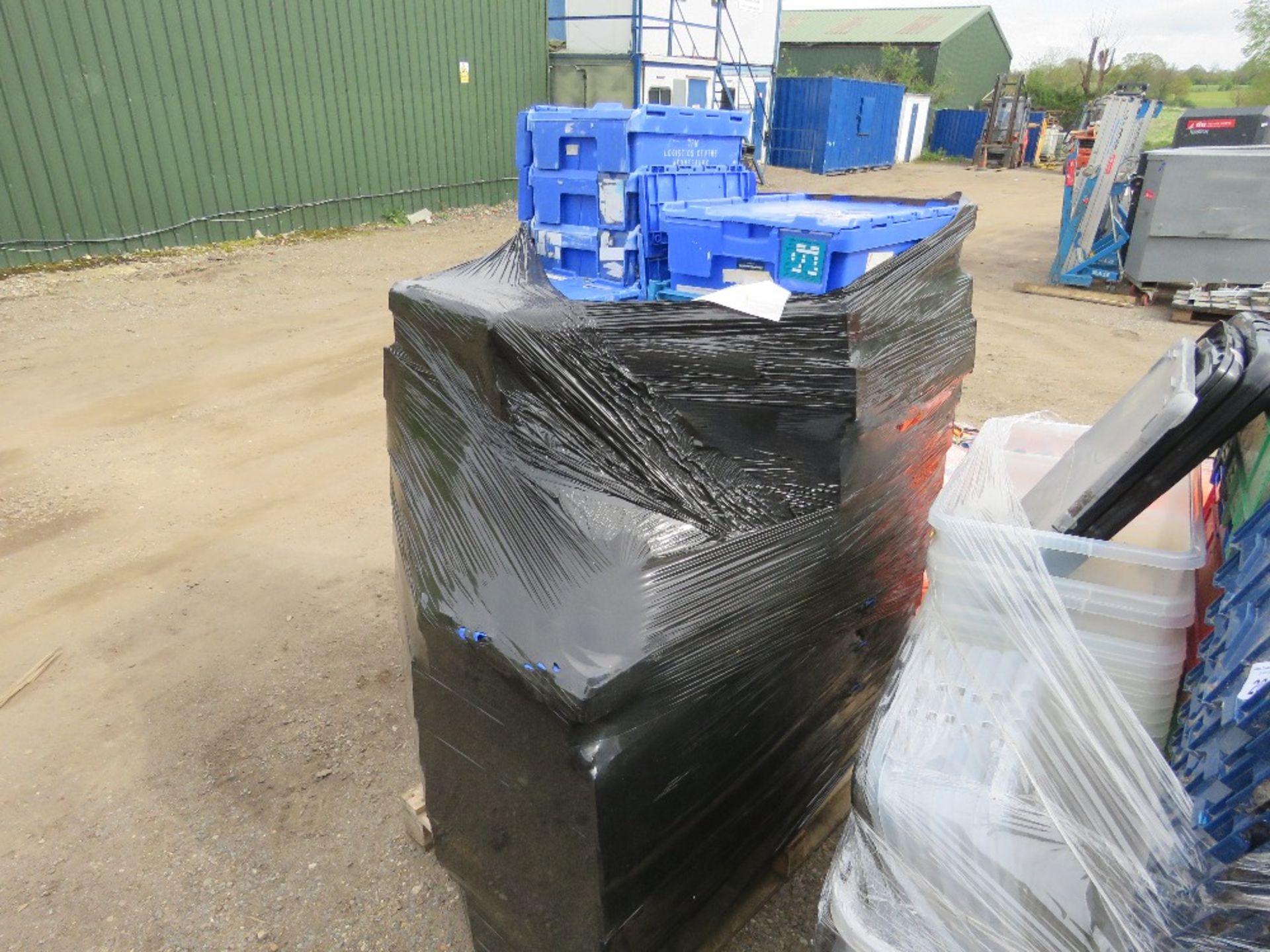PALLET OF HEAVY DUTY BLUE STORAGE CRATES.....THIS LOT IS SOLD UNDER THE AUCTIONEERS MARGIN SCHEME, T