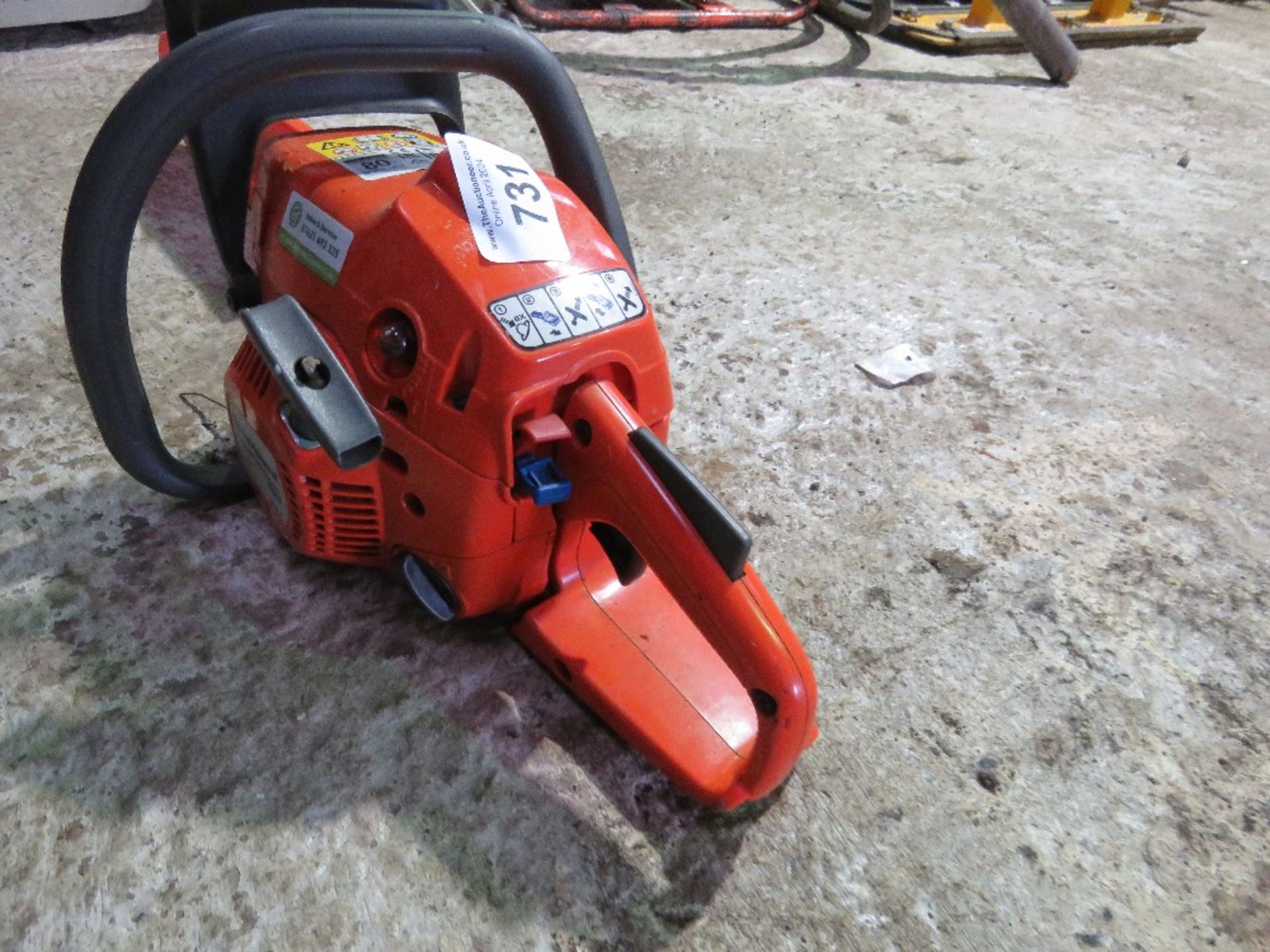 HUSQVARNA 120 PETROL ENGINED CHAINSAW. - Image 4 of 4