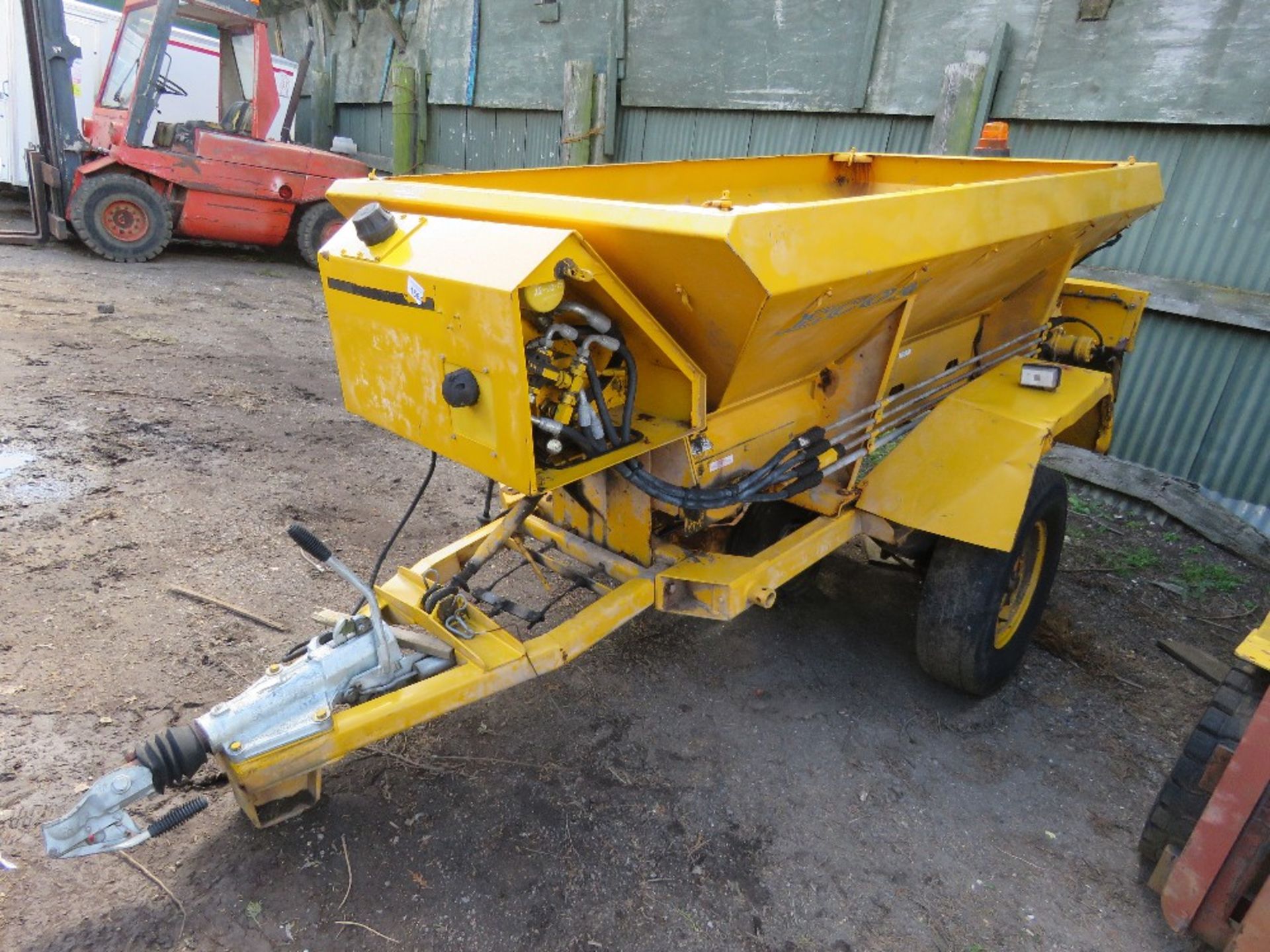 CHARITY LOT!! ECON SINGLE AXLED TOWED SALT SPREADER WITH WHEEL DRIVEN HYDRAULIC SYSTEM. UNUSED FOR - Image 10 of 13