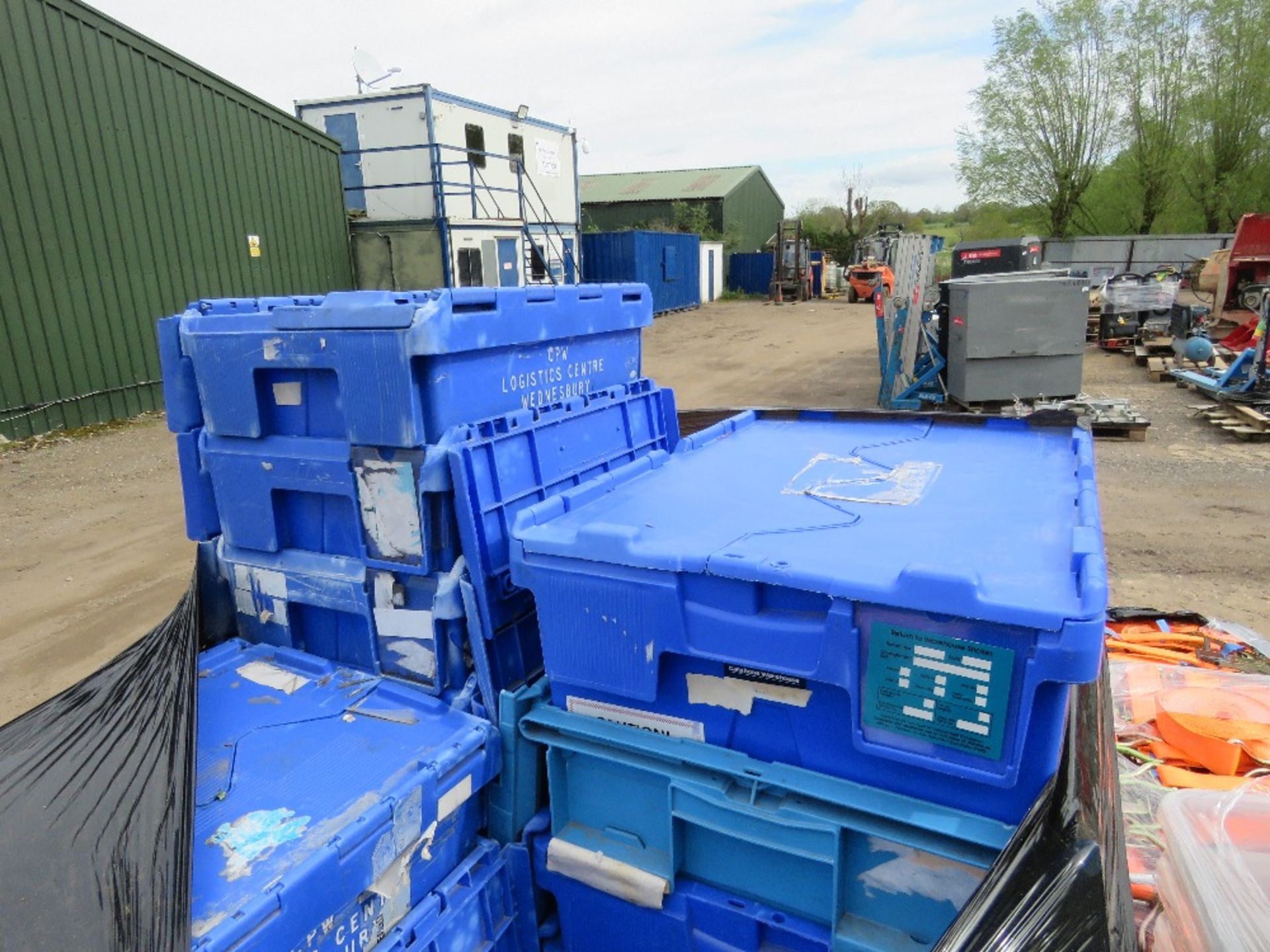 PALLET OF HEAVY DUTY BLUE STORAGE CRATES.....THIS LOT IS SOLD UNDER THE AUCTIONEERS MARGIN SCHEME, T - Image 2 of 7