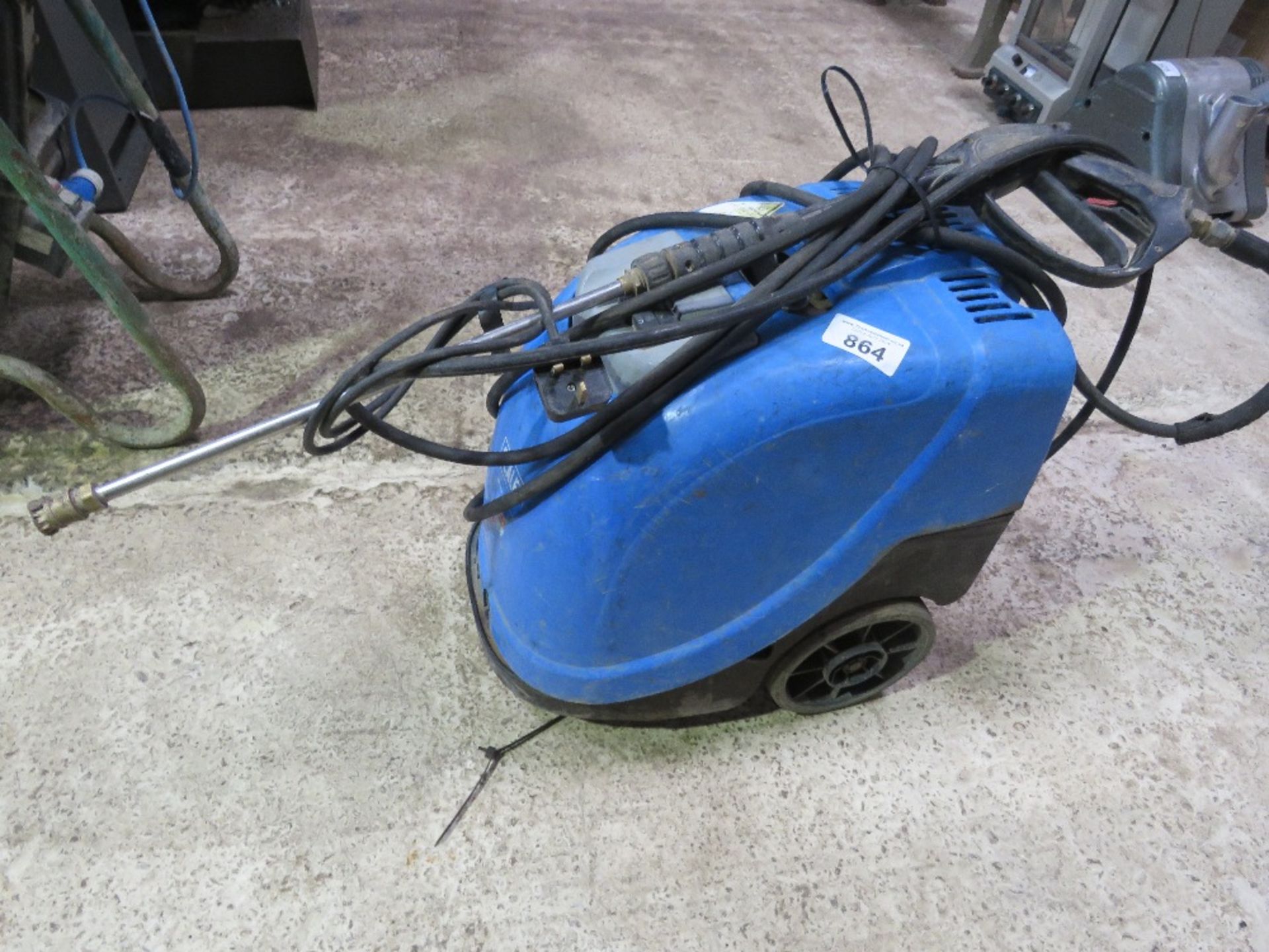 PRESSURE WASHER, 240VOLT POWERED.