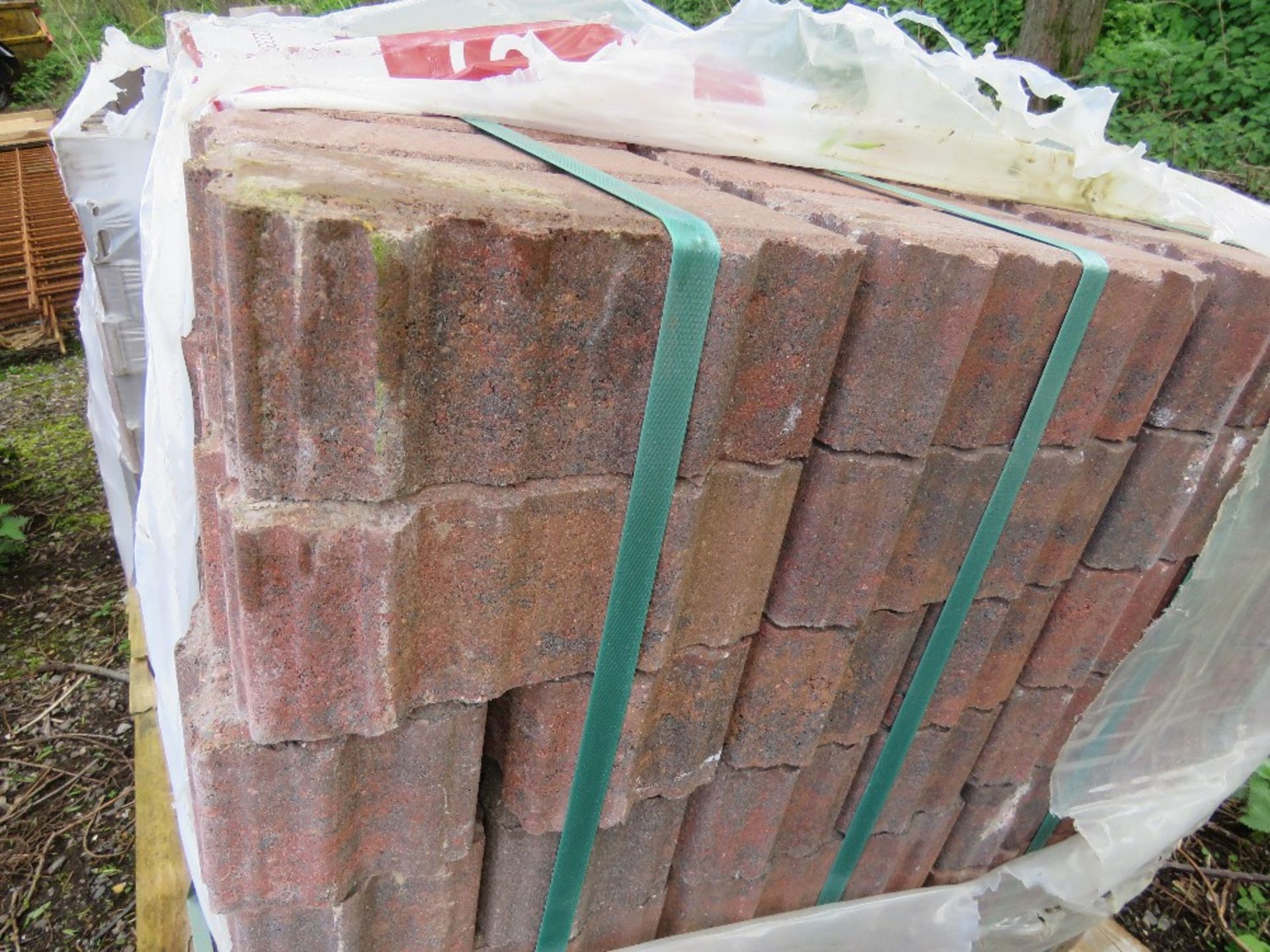 3NO PACKS OF MARSHALL BRINDLE BLOCK PAVERS 200X100X80MM. SOURCED FROM COMPANY LIQUIDATION. - Image 8 of 9