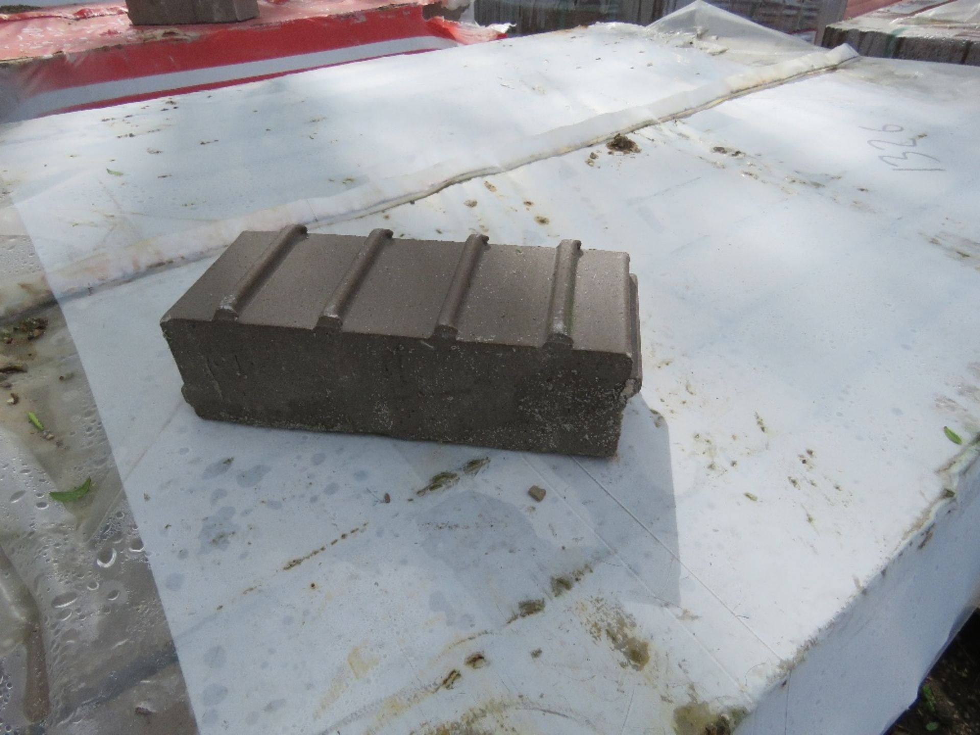 6NO PACKS OF WIENERBERGER QUATA GRIJS BLOCK PAVERS. 600NO PER PACK. SOURCED FROM COMPANY LIQUIDATIO - Image 16 of 16