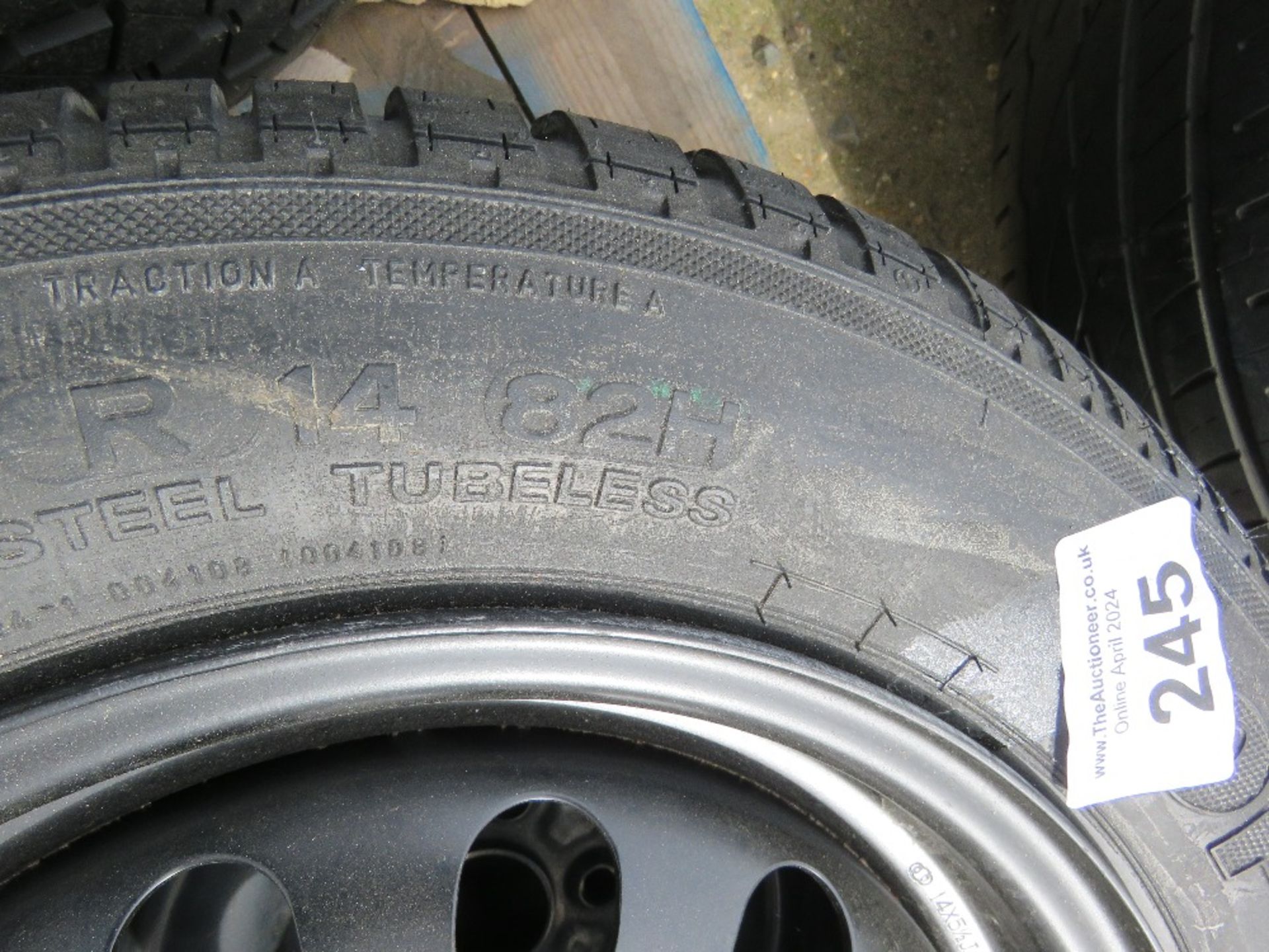 QUANTITY OF STEEL CAR RIMS AND WHEELS AS SHOWN. - Image 6 of 10