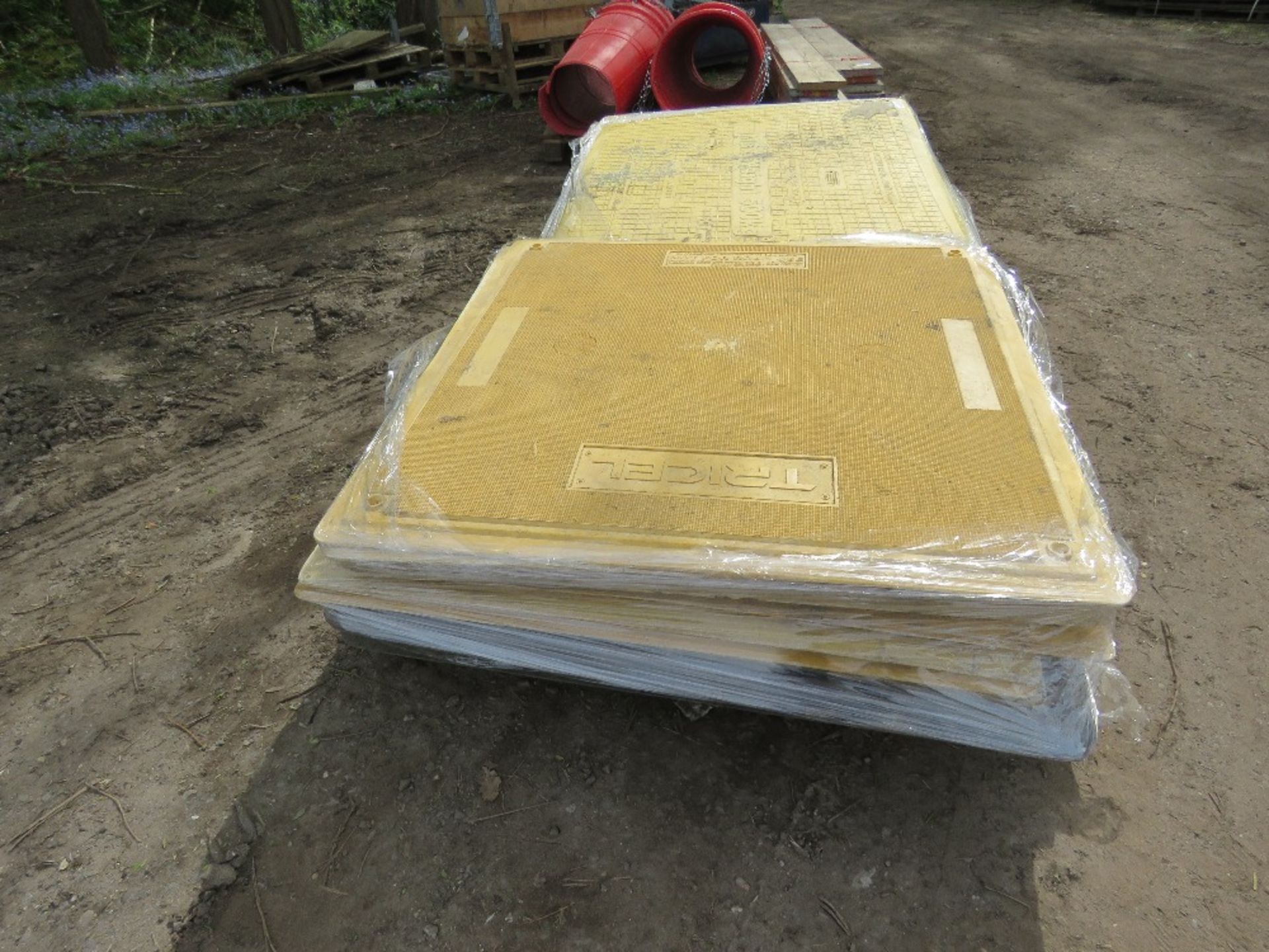 2 X PALLETS CONTAINING GRP CROSSING PLATES, 18NO IN TOTAL APPROX. - Image 4 of 5