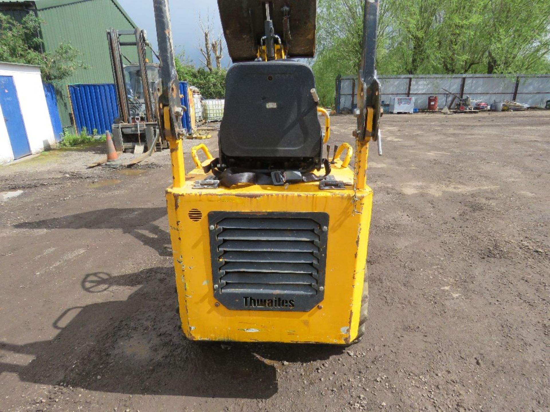 THWAITES 1TONNE HIGH TIP DUMPER, YEAR 2006. 3575 REC HOURS. SN:SLCMZ01ZZ605A9415. DIRECT FROM LOCAL - Image 5 of 12