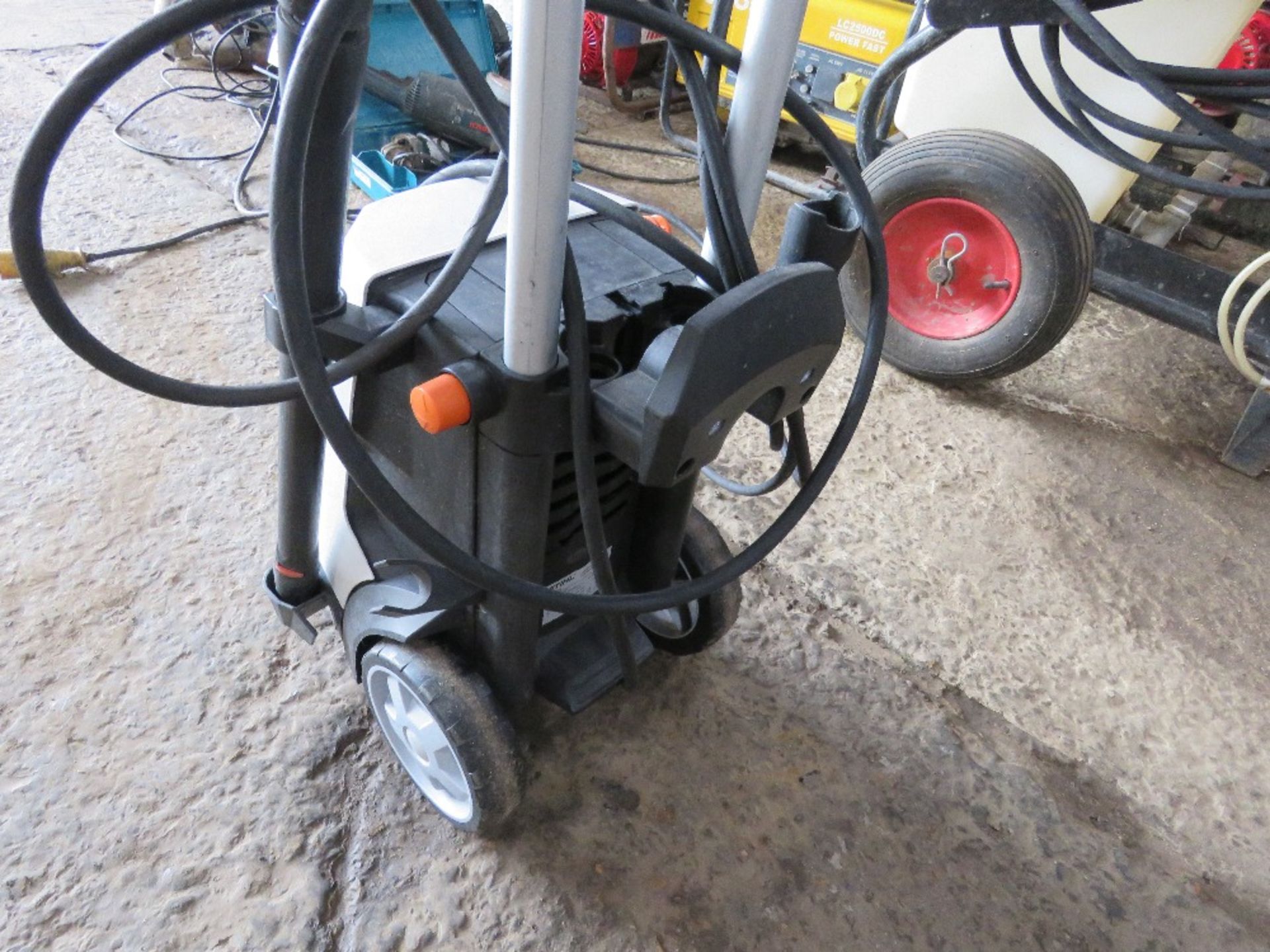 STIHL RE119 240VOLT POWER WASHER.....THIS LOT IS SOLD UNDER THE AUCTIONEERS MARGIN SCHEME, THEREFORE - Bild 3 aus 6