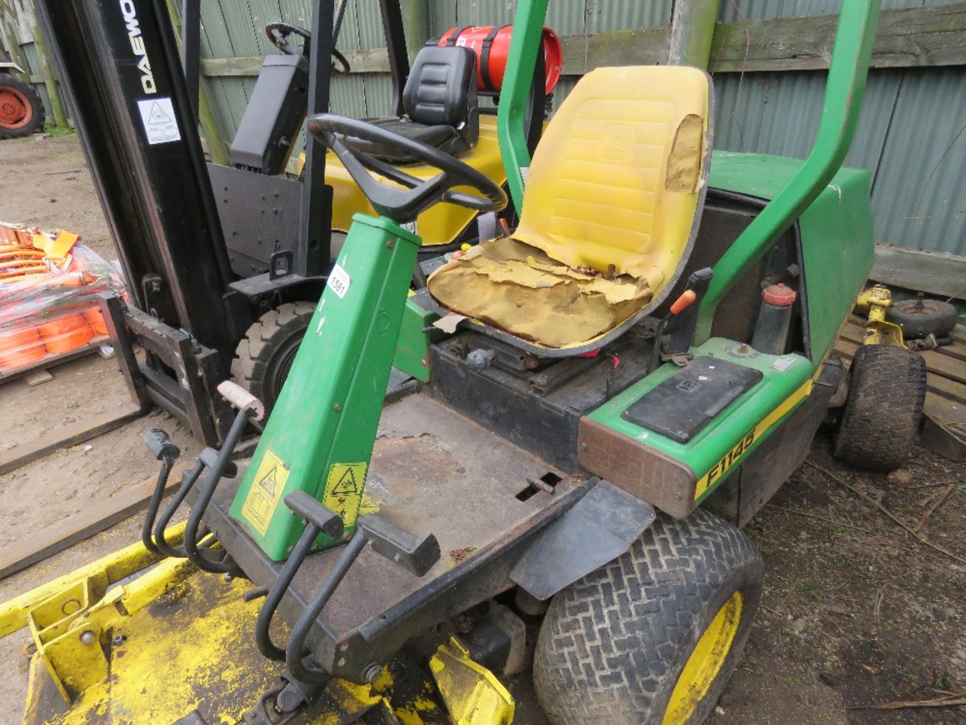 JOHN DEERE 1145 4WD OUT FRONT ROTARY MOWER. WHEN TESTED WAS SEEN TO START, RUN, DRIVE AND MOWER ENGA - Image 4 of 11