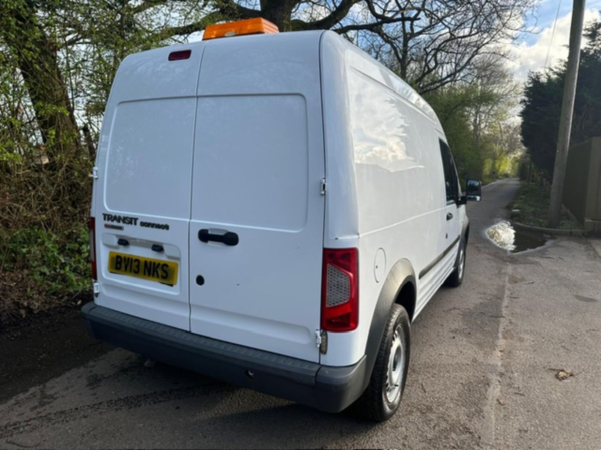 FORD TRANSIT CONNECT PANEL VAN REG:BV13 NKS 1.8LITRE. HIGH ROOF LWB. 83K REC MILES APPROX. WITH V5 A - Image 8 of 26