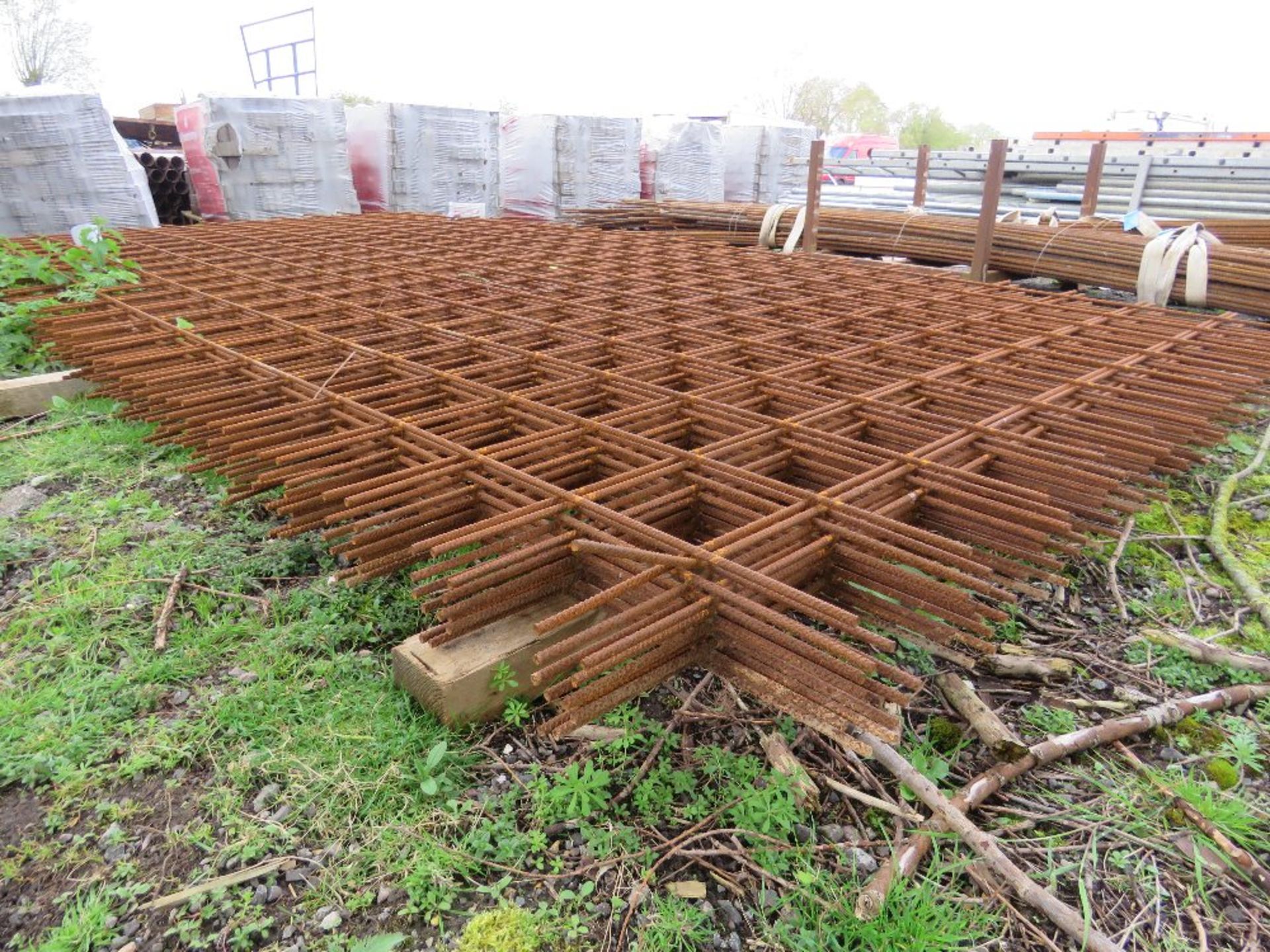 12NO SHEETS OF HEAVY DUTY CONCRETE REINFORCING MESH BAR 8FT X 16FT APPROX SOURCED FROM COMPANY LIQU - Image 4 of 4