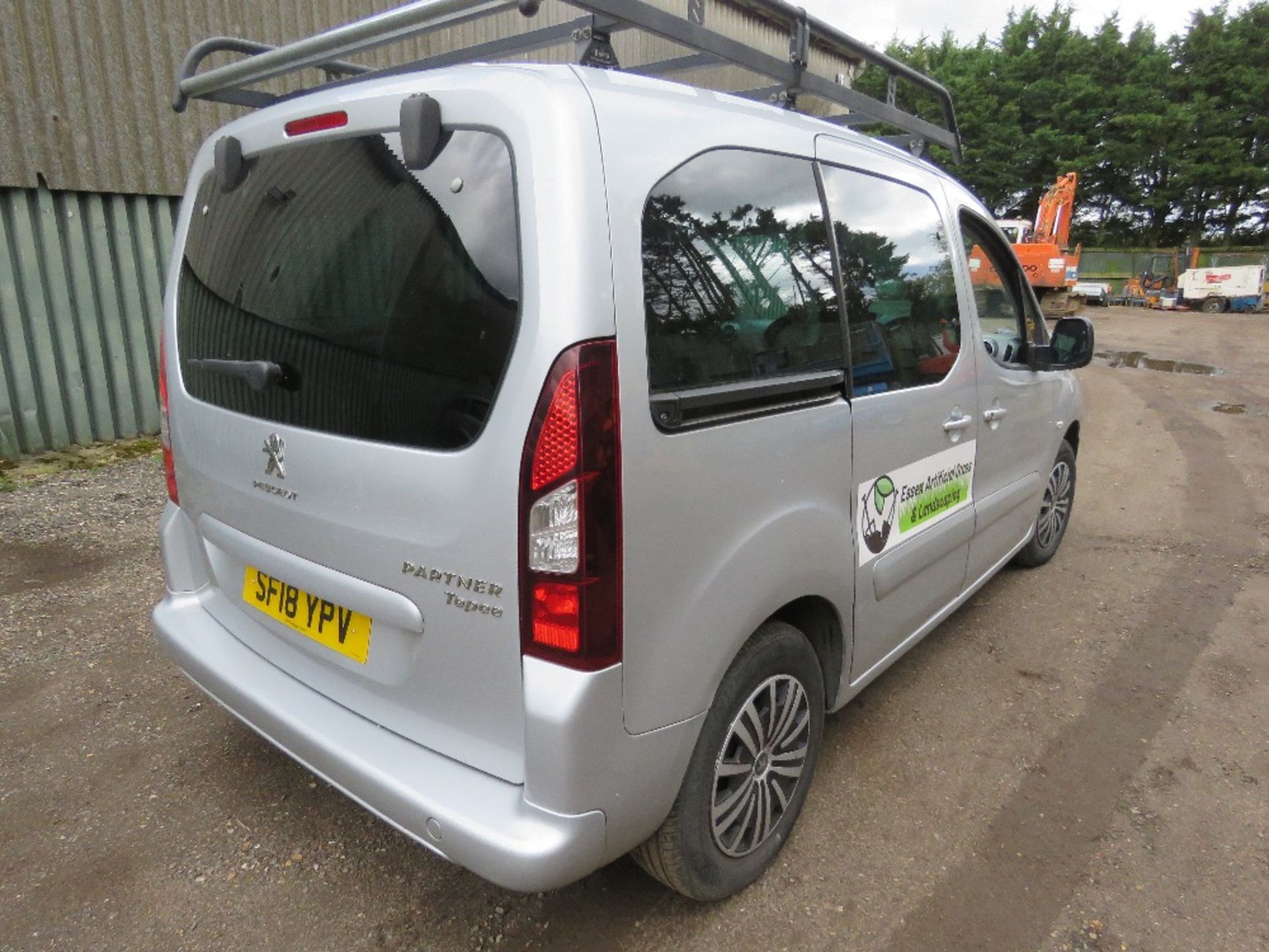 PEUGEOT PARTNER TEPEE MPV CAR REG:SF18 YPV. 1560CC DIESEL ENGINE. WITH V5. 126,178 REC MILES. PREVIO - Image 7 of 13