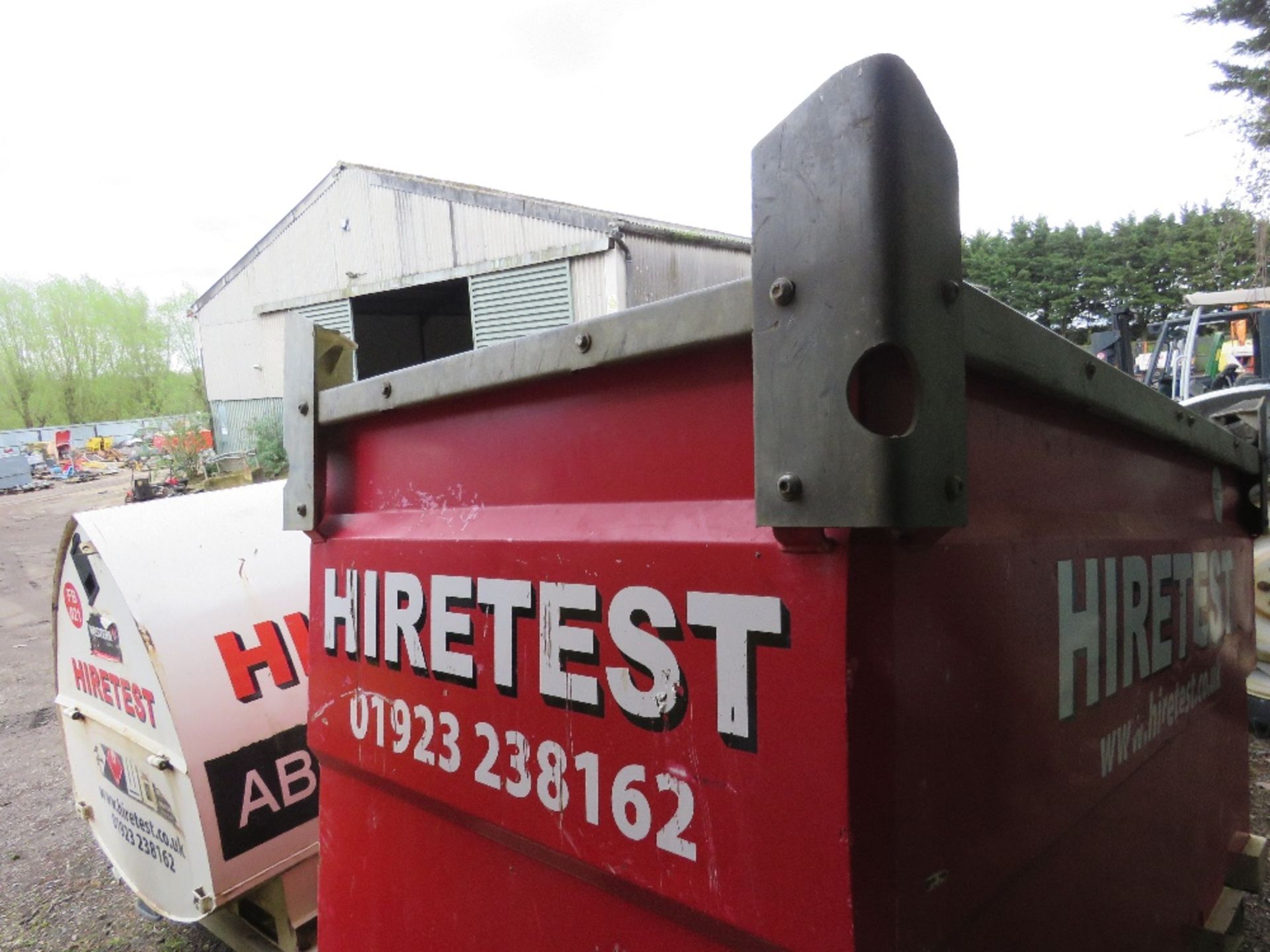 WESTERN TRANSCUBE 2143 LITRE CAPACITY BUNDED FUEL BOWSER ON SITE TOWED CHASSIS. SOURCED FROM COMPANY - Image 6 of 14