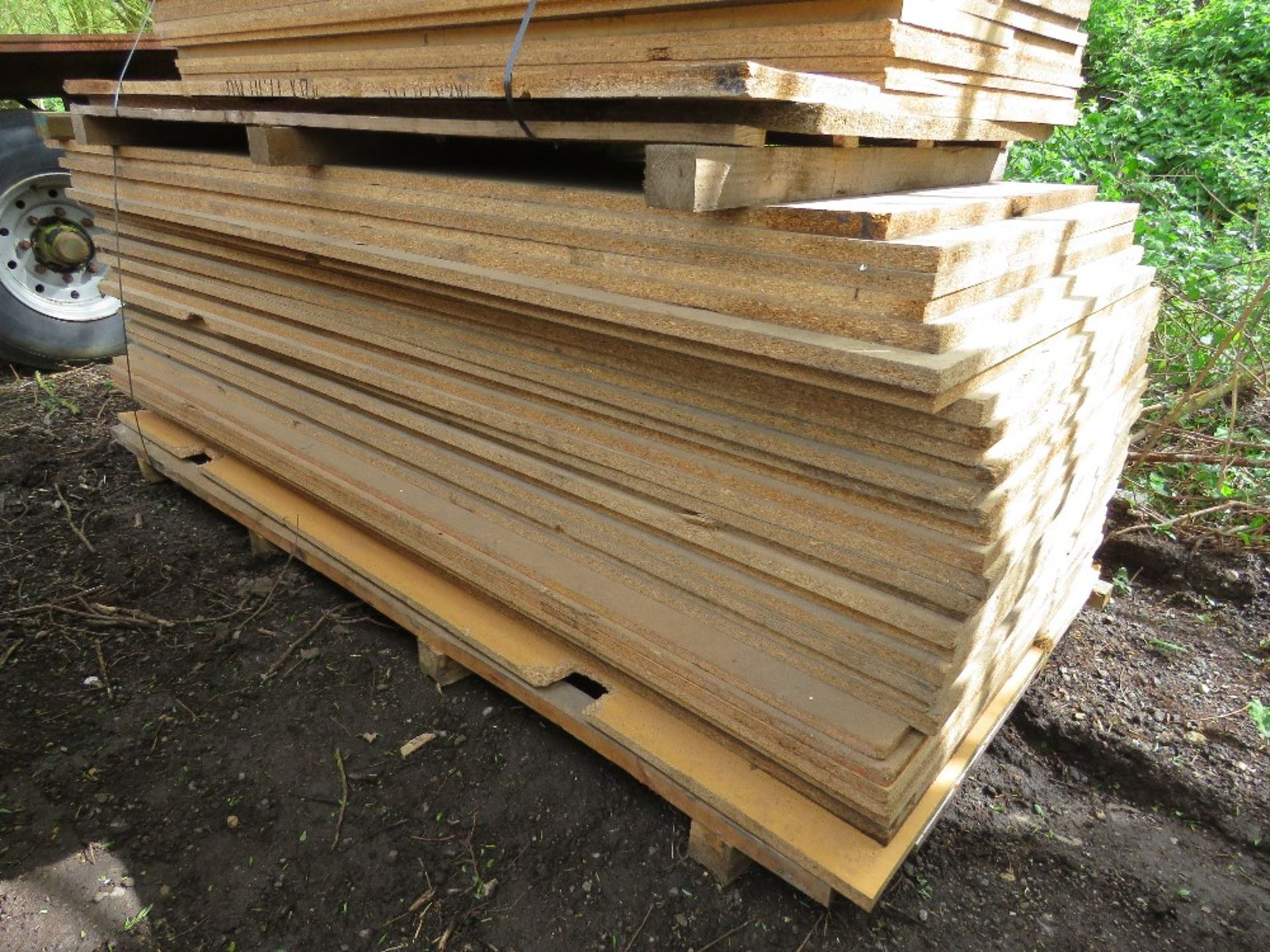 STACK OF CHIPBOARD SHEETS PLUS 7NO HEAVY DUTY PLYWOOD SHEETS. - Image 4 of 7