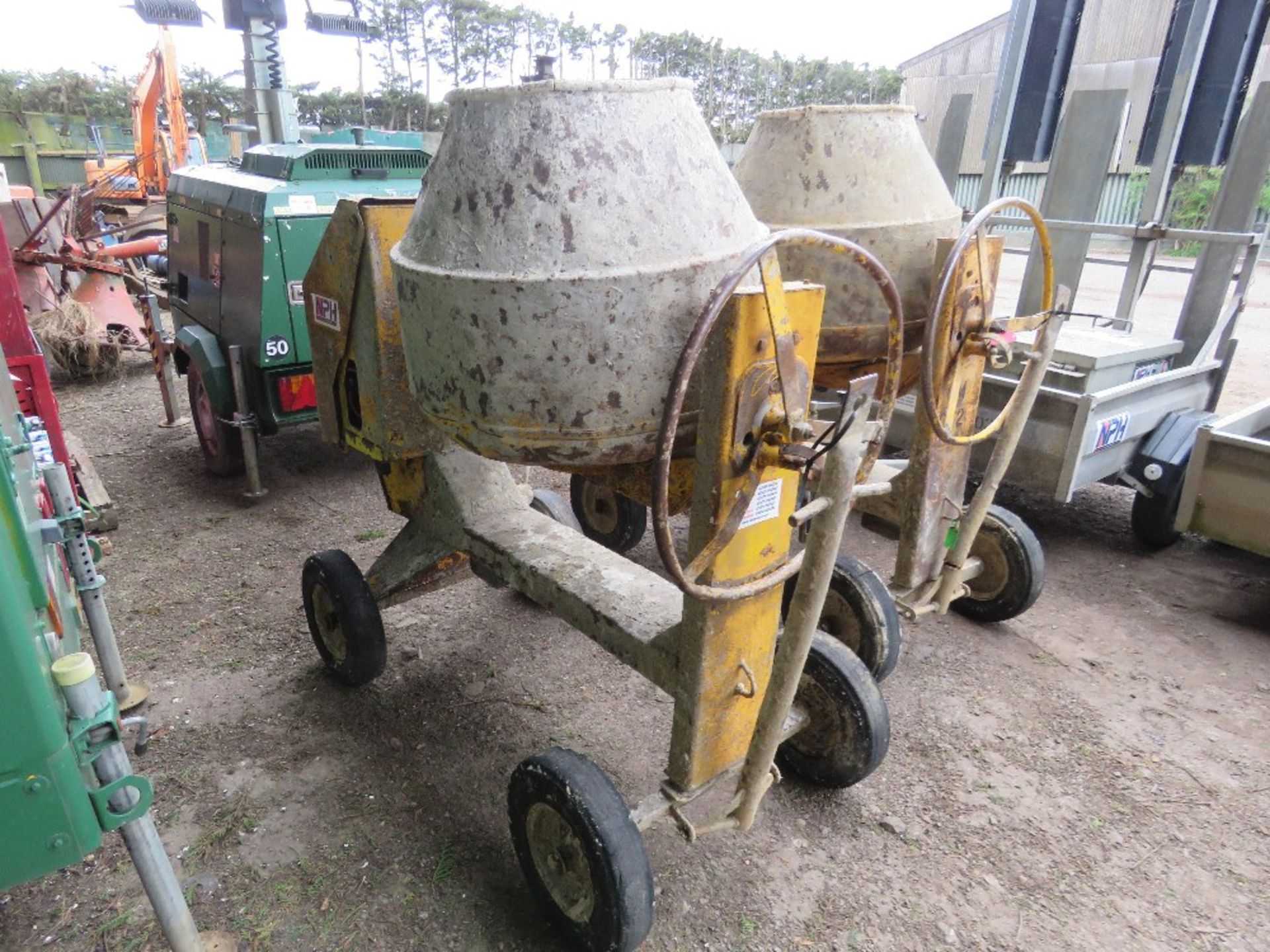 BARROWMIX YANMAR ENGINED DIESEL ELECTRIC START SITE CEMENT MIXER CM065. - Image 2 of 4