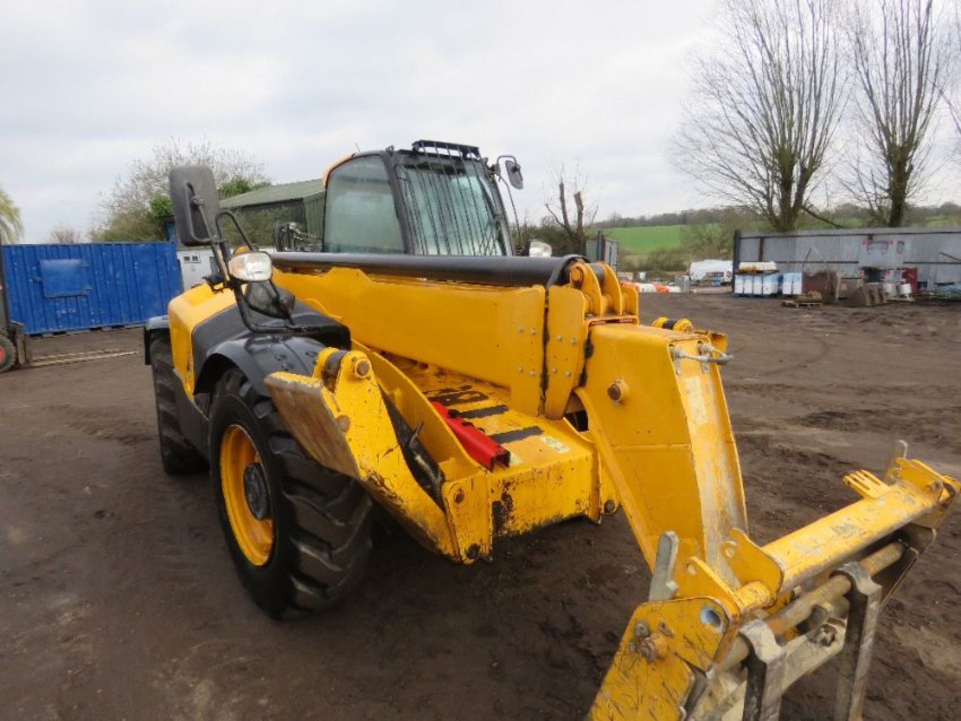 JCB 540-140 TELEHANDLER REG:RV17 YGT WITH V5. 14METRE REACH, 4 TONNE LIFT OWNED FROM NEW BY THE COMP - Image 9 of 23