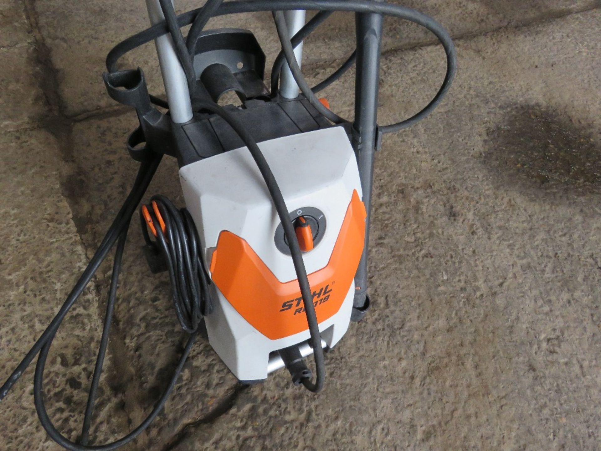 STIHL RE119 240VOLT POWER WASHER.....THIS LOT IS SOLD UNDER THE AUCTIONEERS MARGIN SCHEME, THEREFORE - Bild 2 aus 6