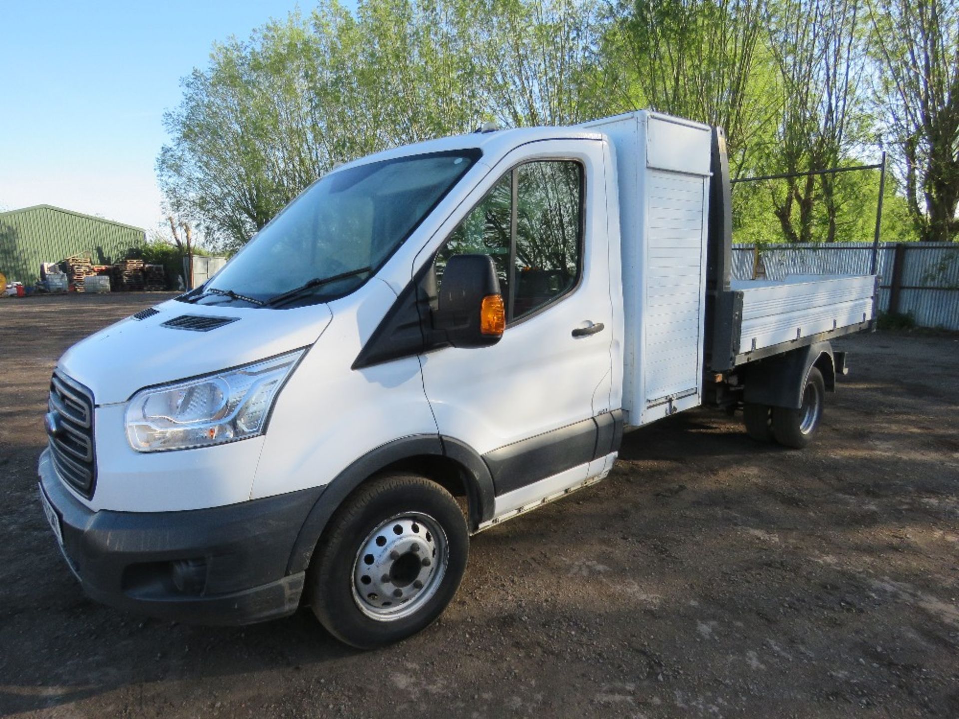 FORD TRANSIT TIPPER TRUCK WITH TOOL STORAGE LOCKER REG:BF65 GMZ. WITH V5 AND MOT UNTIL15.04.25. FIRS - Image 4 of 17