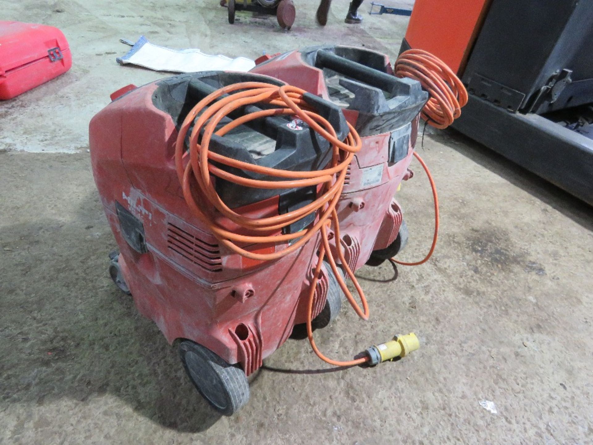 2NO LARGE HILTI 110VOLT VACUUMS. - Bild 2 aus 4