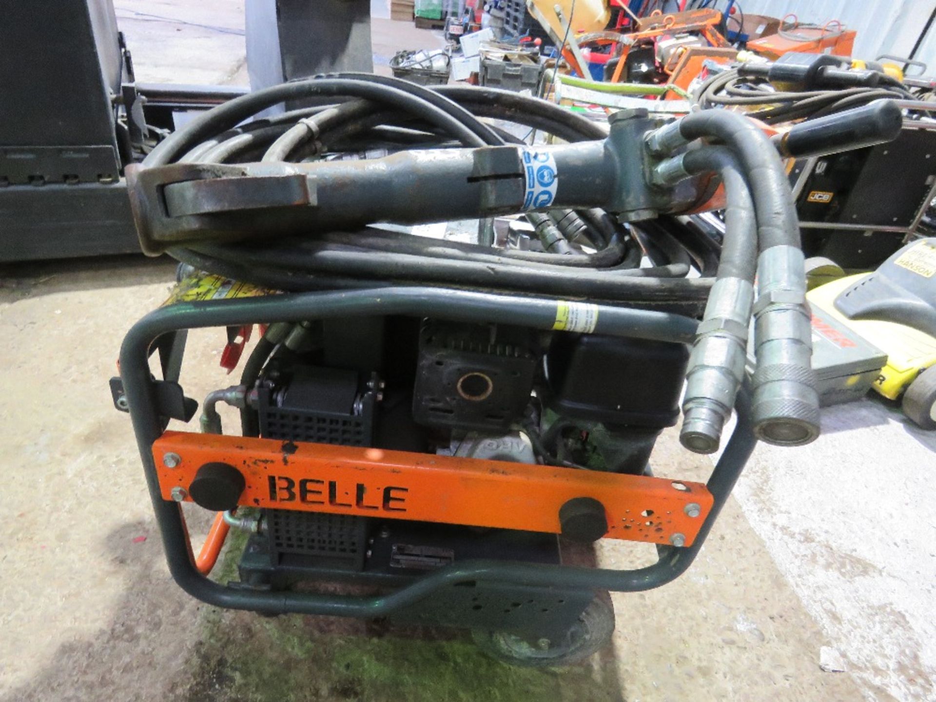 BELLE BULLDOG 20/140 PETROL ENGINED HYDRAULIC BREAKER PACK WITH HOSE AND GUN.