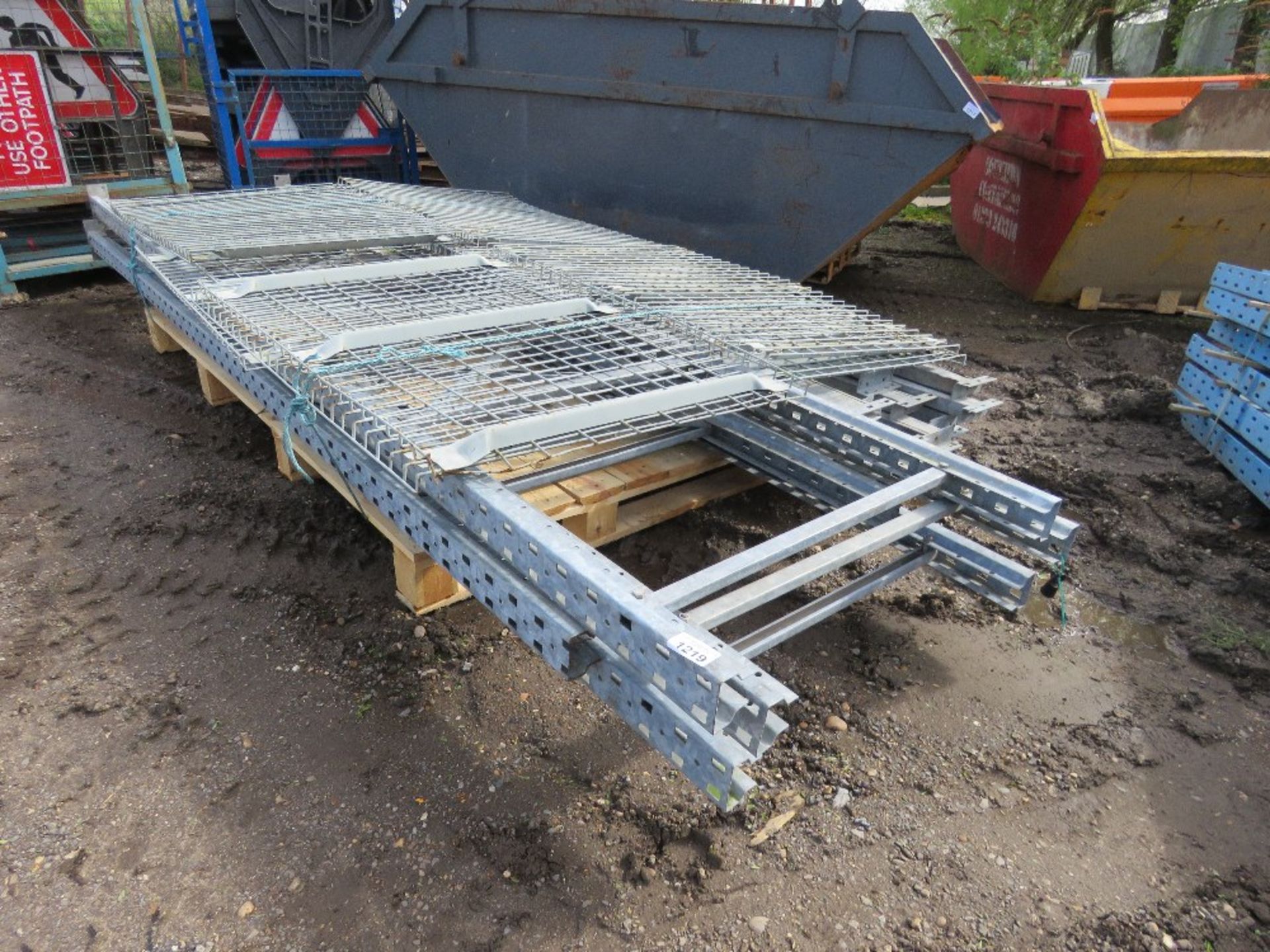 QUANTITY OF HEAVY DUTY GALVANISED PALLET RACKING. 4NO UPRIGHTS @ 12-13FT HEIGHT 0.9M WIDTH WITH BEAM