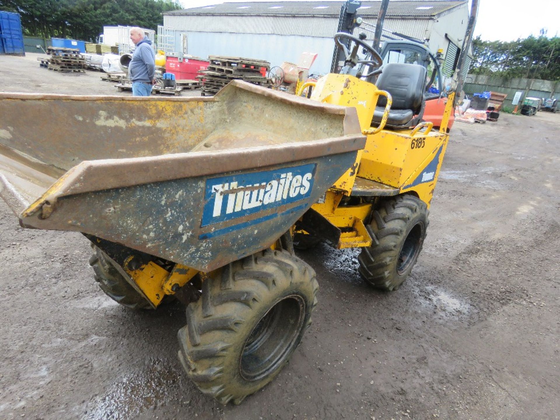 THWAITES 1TONNE HIGH TIP DUMPER, YEAR 2006. 3575 REC HOURS. SN:SLCMZ01ZZ605A9415. DIRECT FROM LOCAL - Image 9 of 12