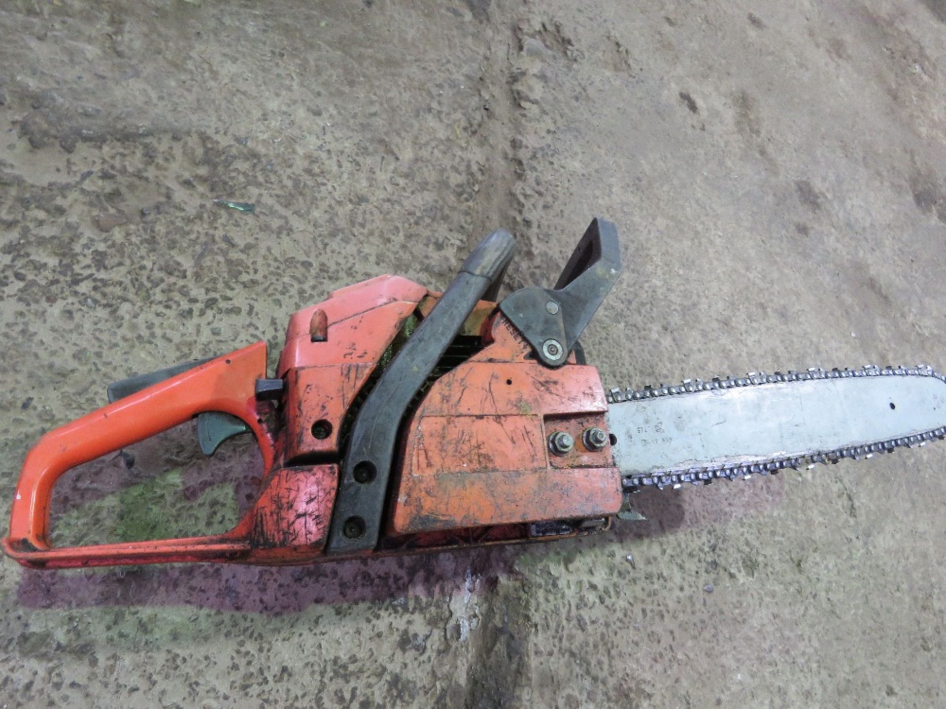 HUSQVARNA 141 PETROL CHAINSAW - Image 2 of 3