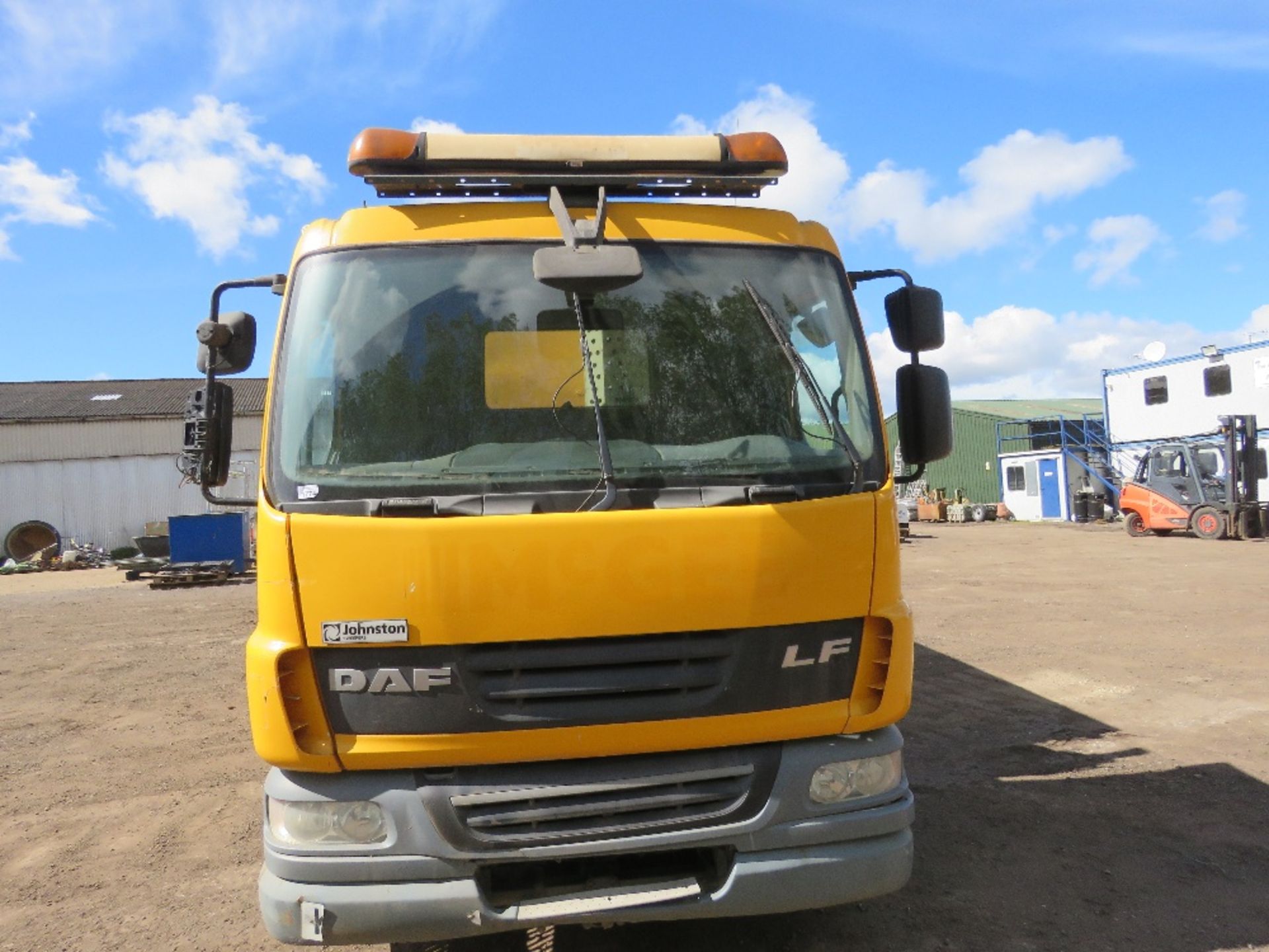 DAF LF JOHNSON ROAD SWEEPER REG:KE57 HLO. 131,934 REC KMS. WITH V5. MOT EXPIRED. FROM LOCAL COMPANY - Image 10 of 20