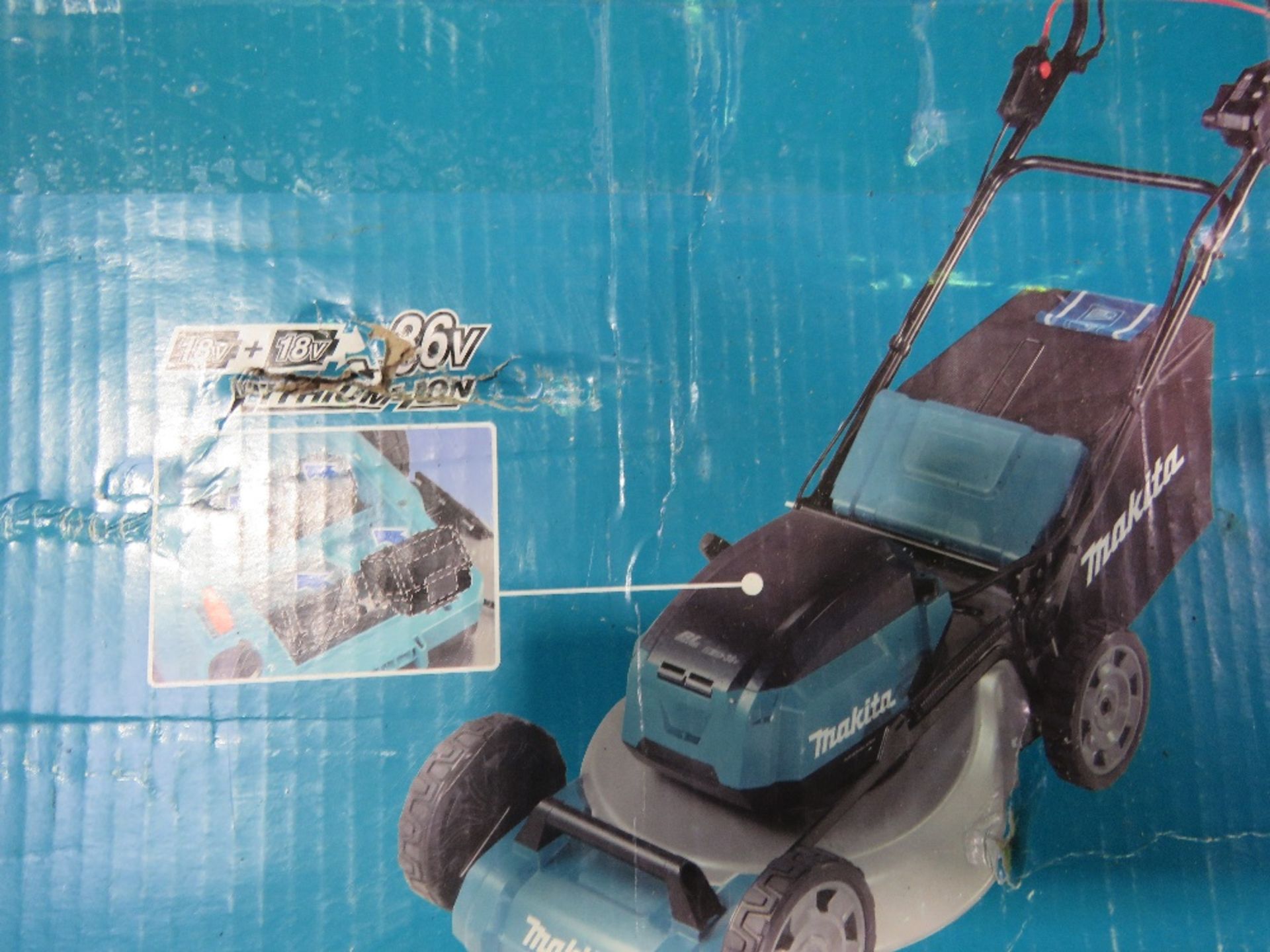 MAKITA BATTERY POWERED LAWNMOWER IN A BOX...BATTERIES NOT INCLUDED. - Image 3 of 7