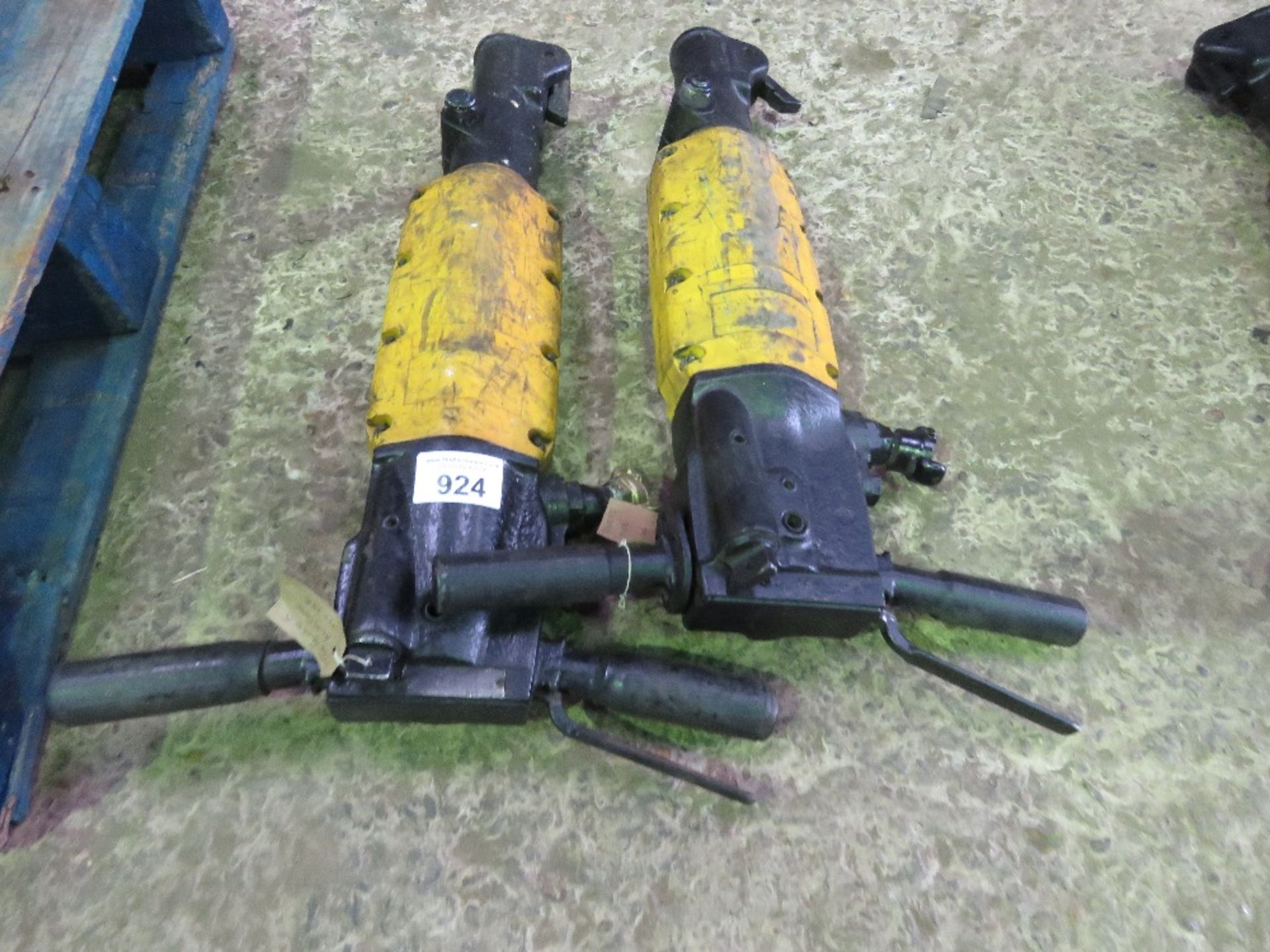 2 x atlas copco air breakers. - Image 2 of 3