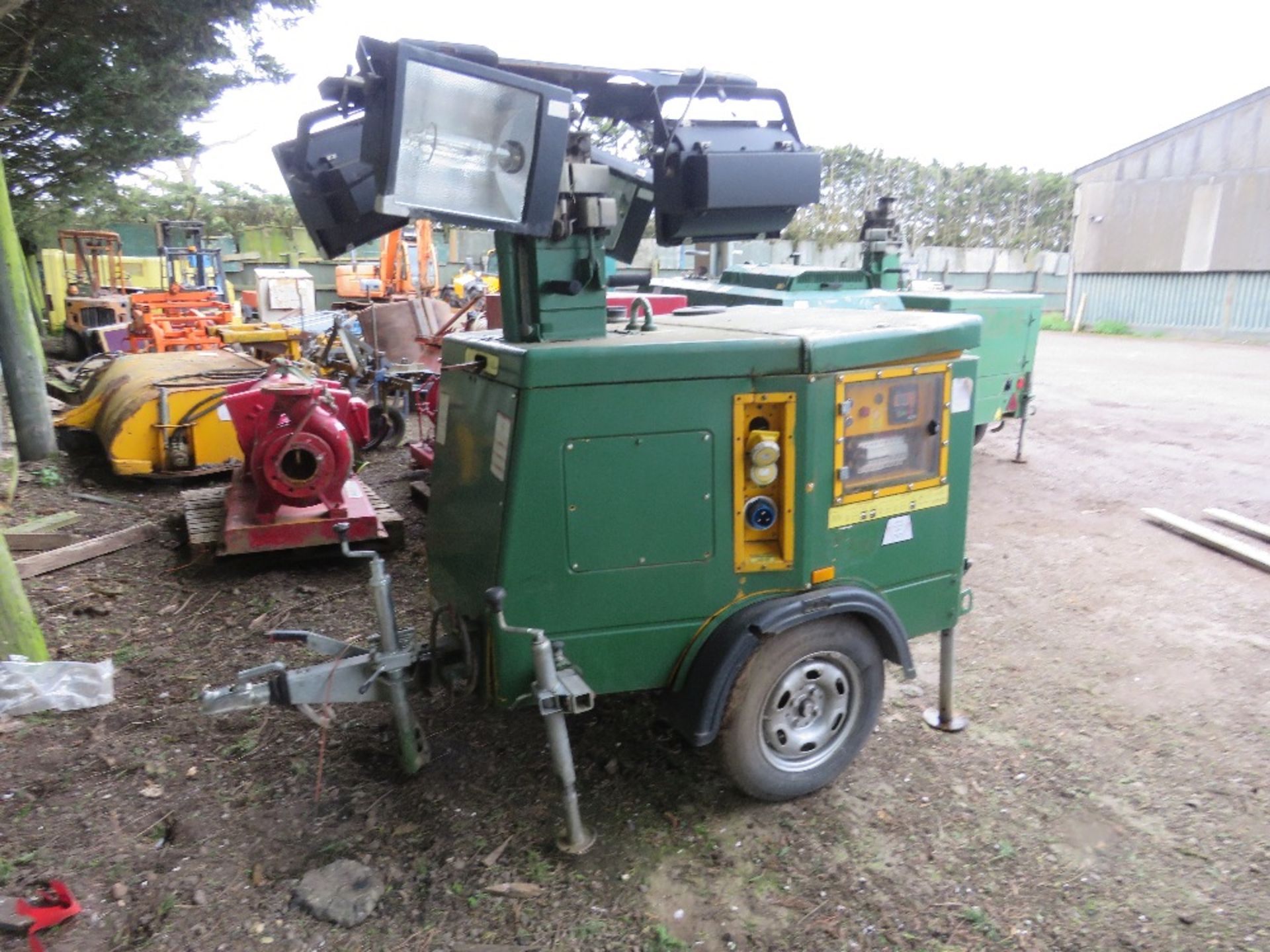 JCB TOWED LIGHTING TOWER WITH YANMAR 3 CYLINDER DIESEL ENGINE. TELESCOPIC MAST.