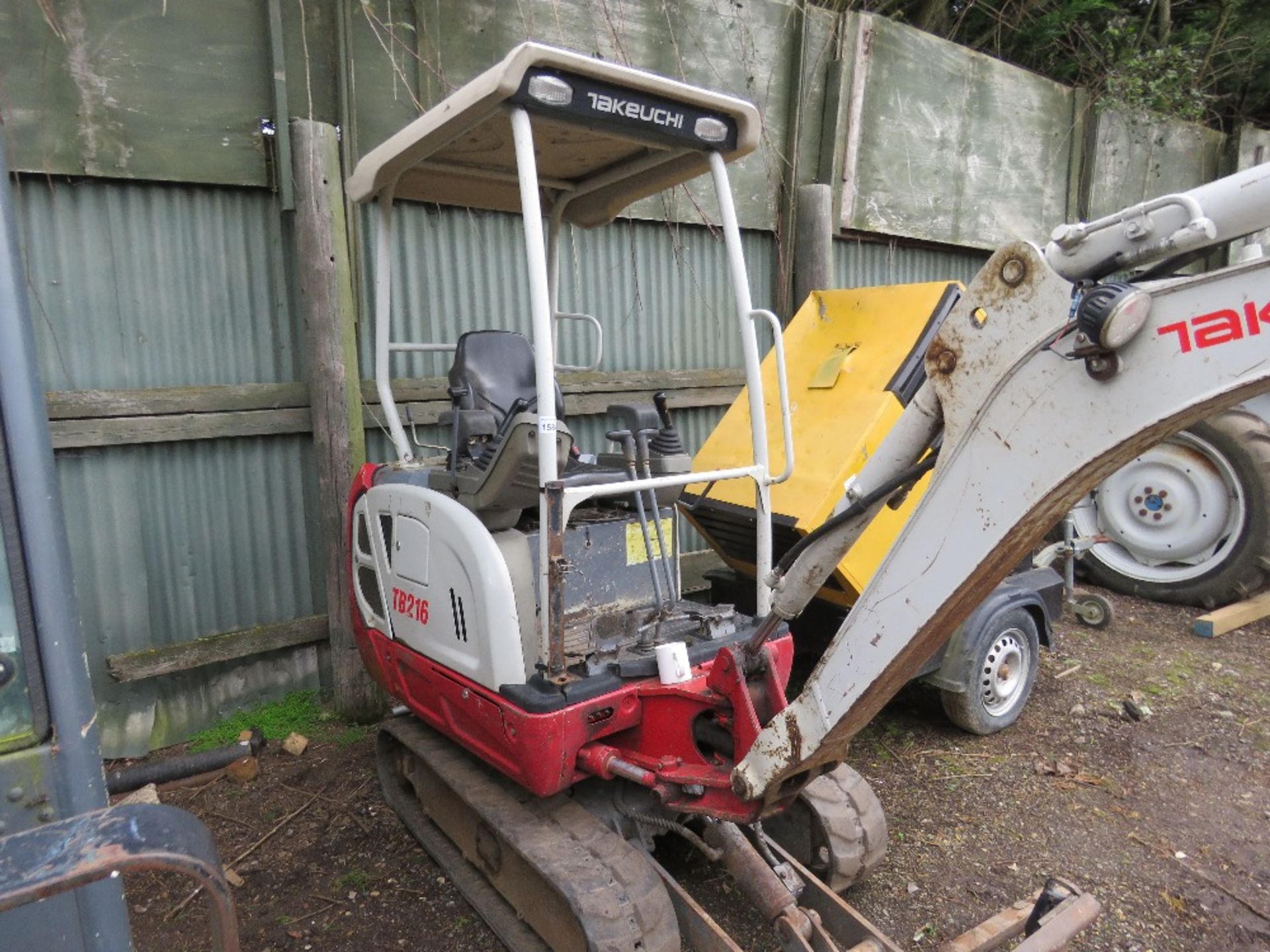 TAKEUCHI TB216 RUBBER TRACKED MINI EXCAVATOR YEAR 2020 BUILD. WITH ONE BUCKET, EXPANDING TRACKS SN - Bild 3 aus 12