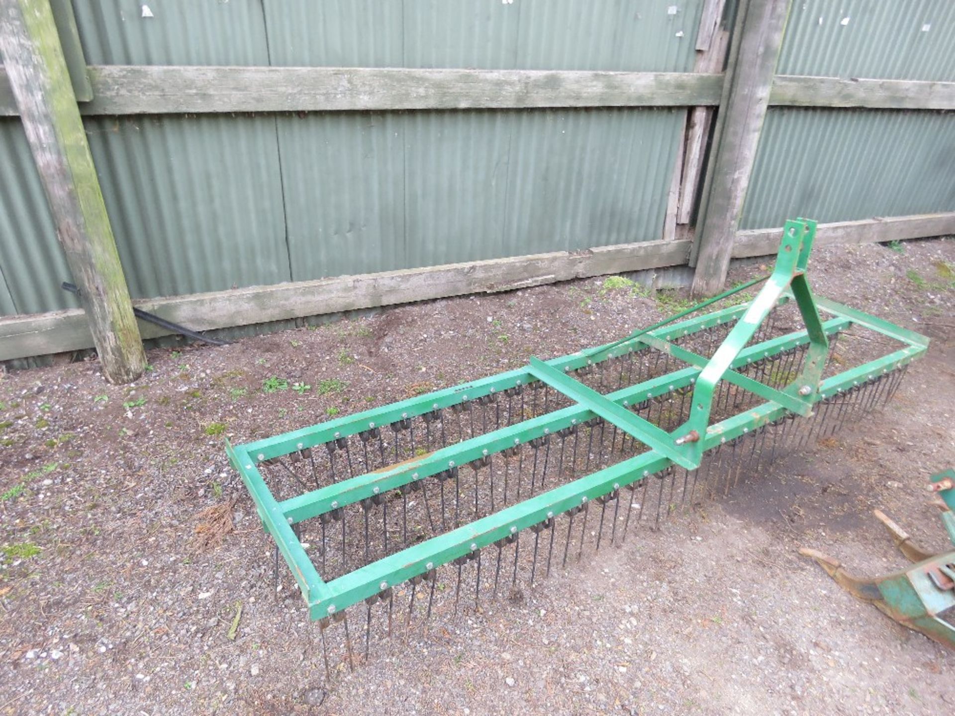 TRACTOR MOUNTED SPRING TINE GRASS HARROW, 10FT OVERALL WIDTH APPROX, IDEAL FOR SMALL TRACTOR.....THI