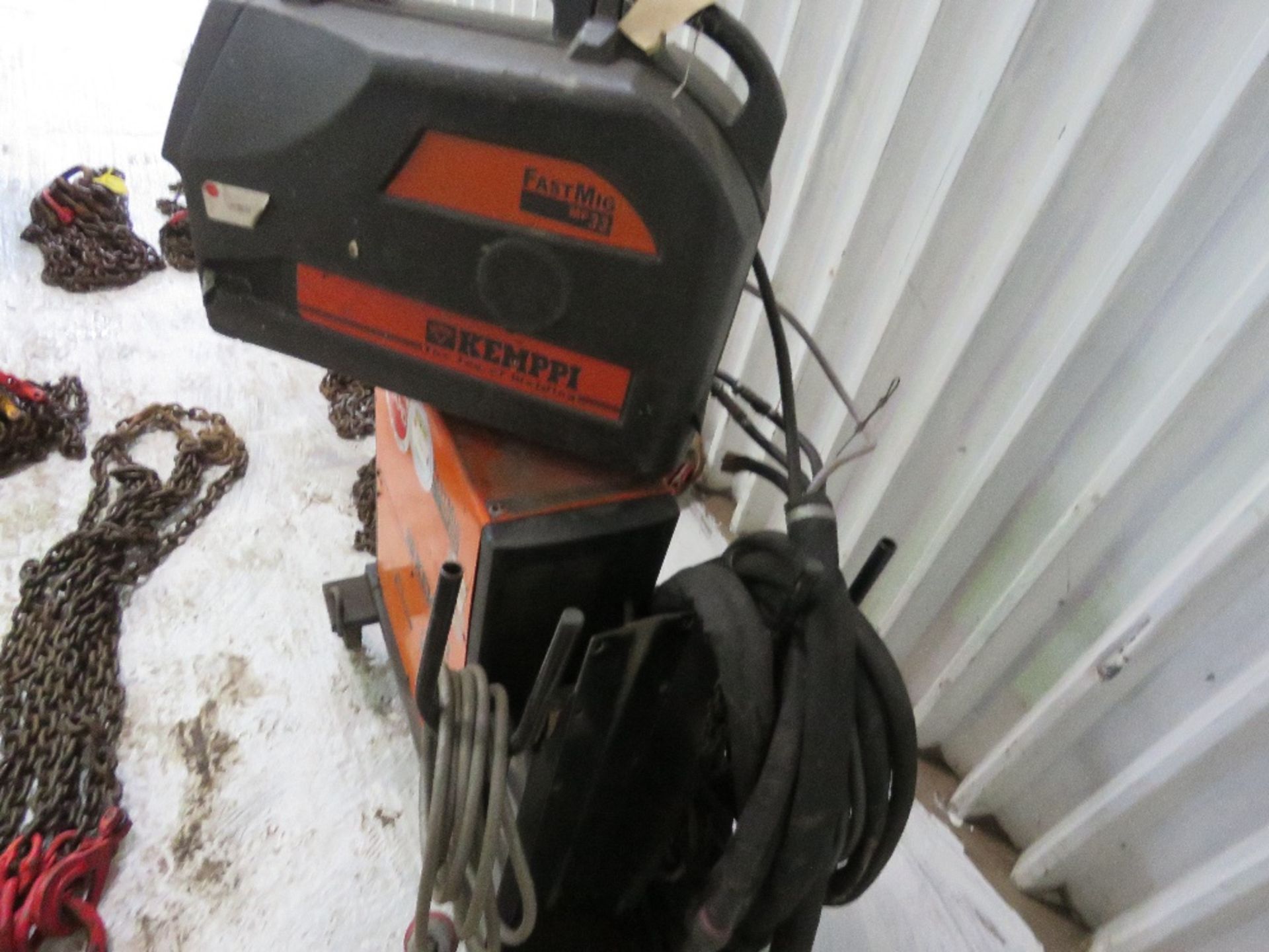 KEMPPI FAST COOL 10 WELDER PLUS A WIRE FEED HEAD, SOURCED FROM COMPANY LIQUIDATION - Bild 3 aus 3