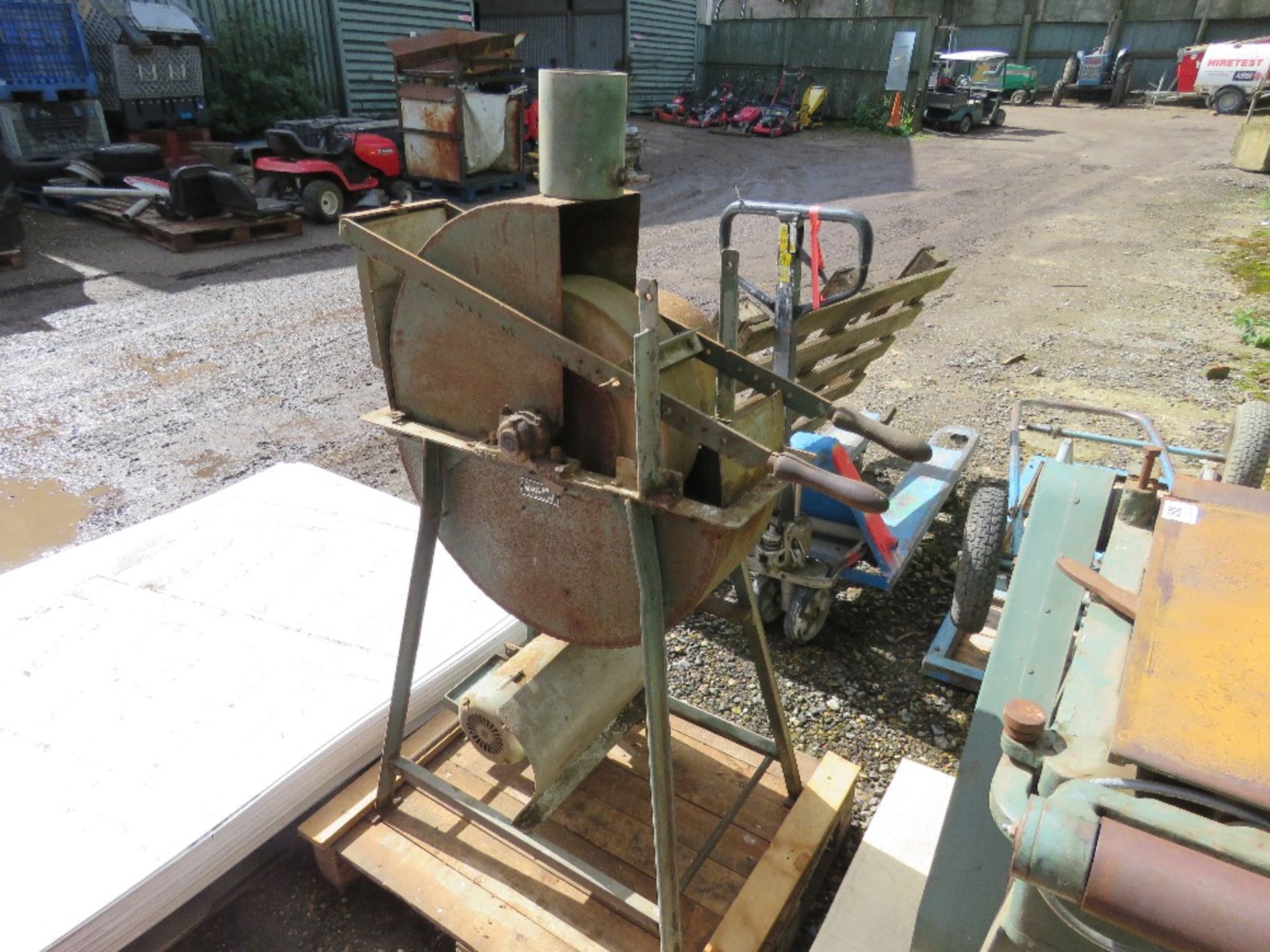 STONE GRINDER / SHARPENER, EX MOD. ....THIS LOT IS SOLD UNDER THE AUCTIONEERS MARGIN SCHEME, THEREFO