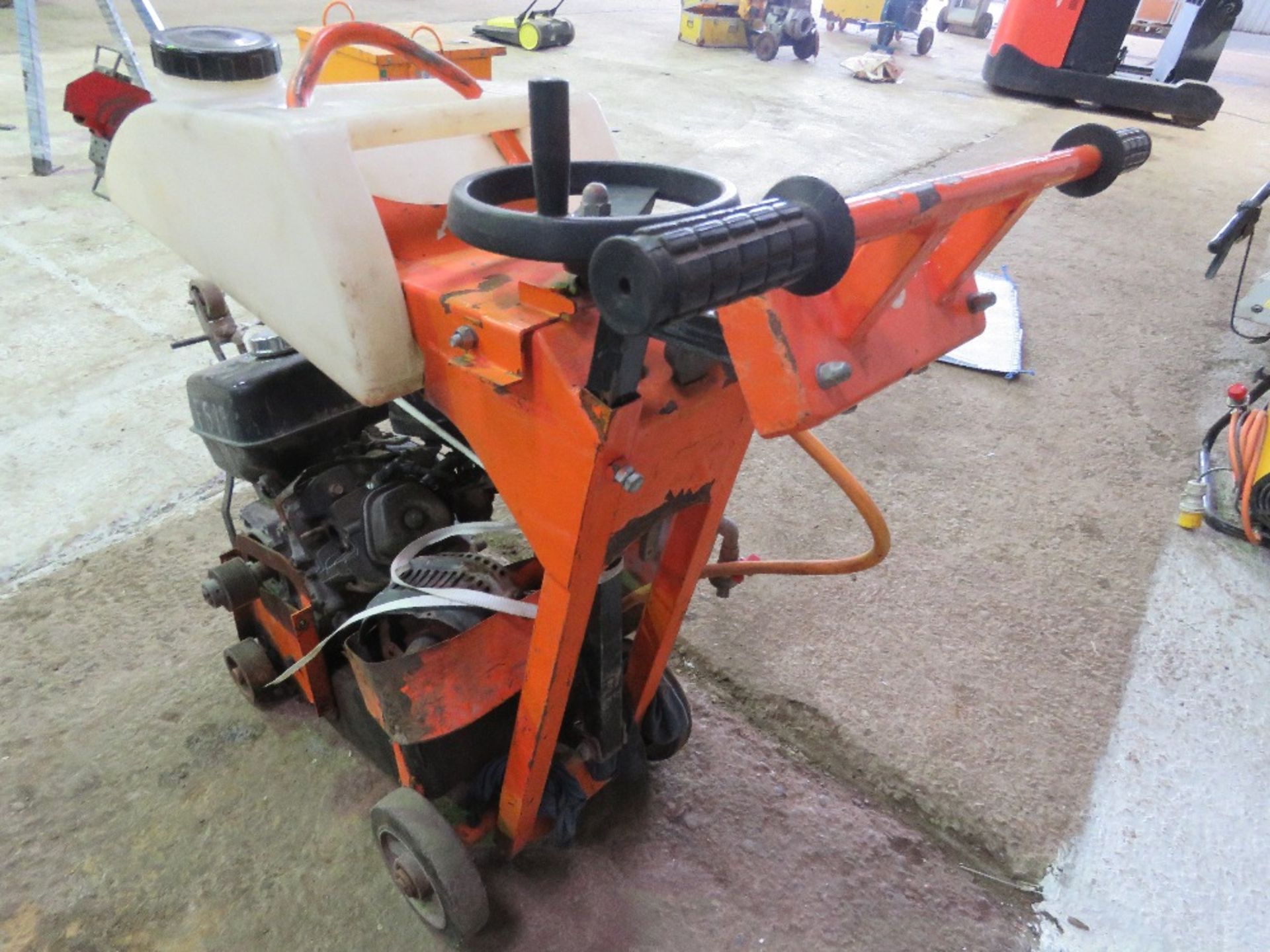 CLIPPER FLOOR SAW FOR SPARES/REPAIR. - Image 4 of 4