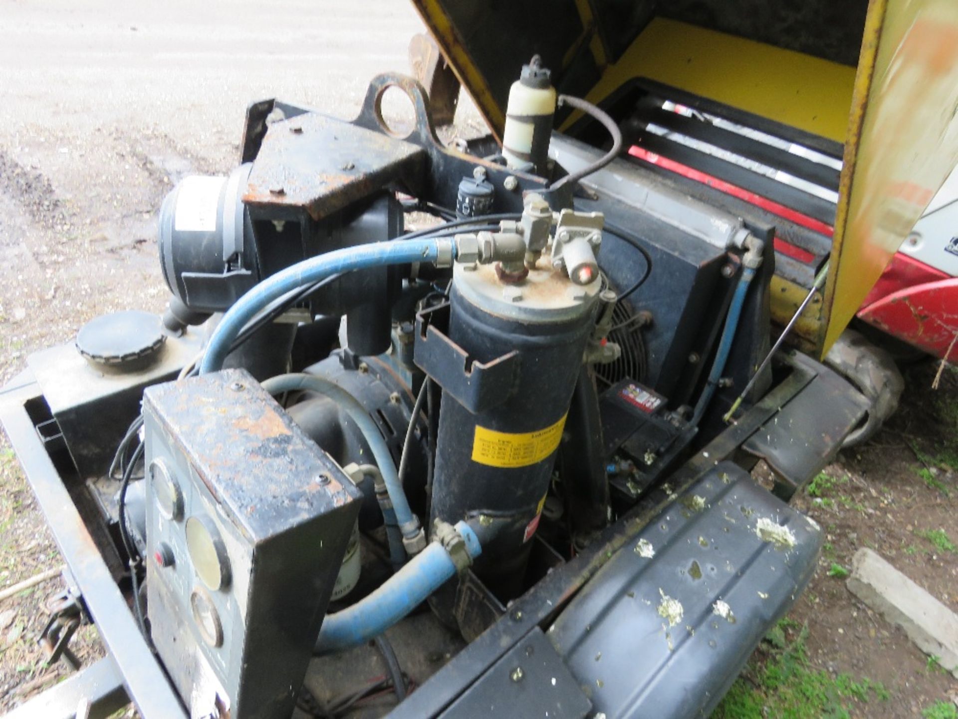 KAESER M20 TOWED ROAD COMPRESSOR YEAR 2004. KUBOTA ENGINE. 1250 REC HOURS. WHEN TESTED WAS SEEN TO R - Image 8 of 10