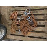 2 X SETS OF LIFTING CHAINS..........THIS LOT IS SOLD UNDER THE AUCTIONEERS MARGIN SCHEME, THEREFORE