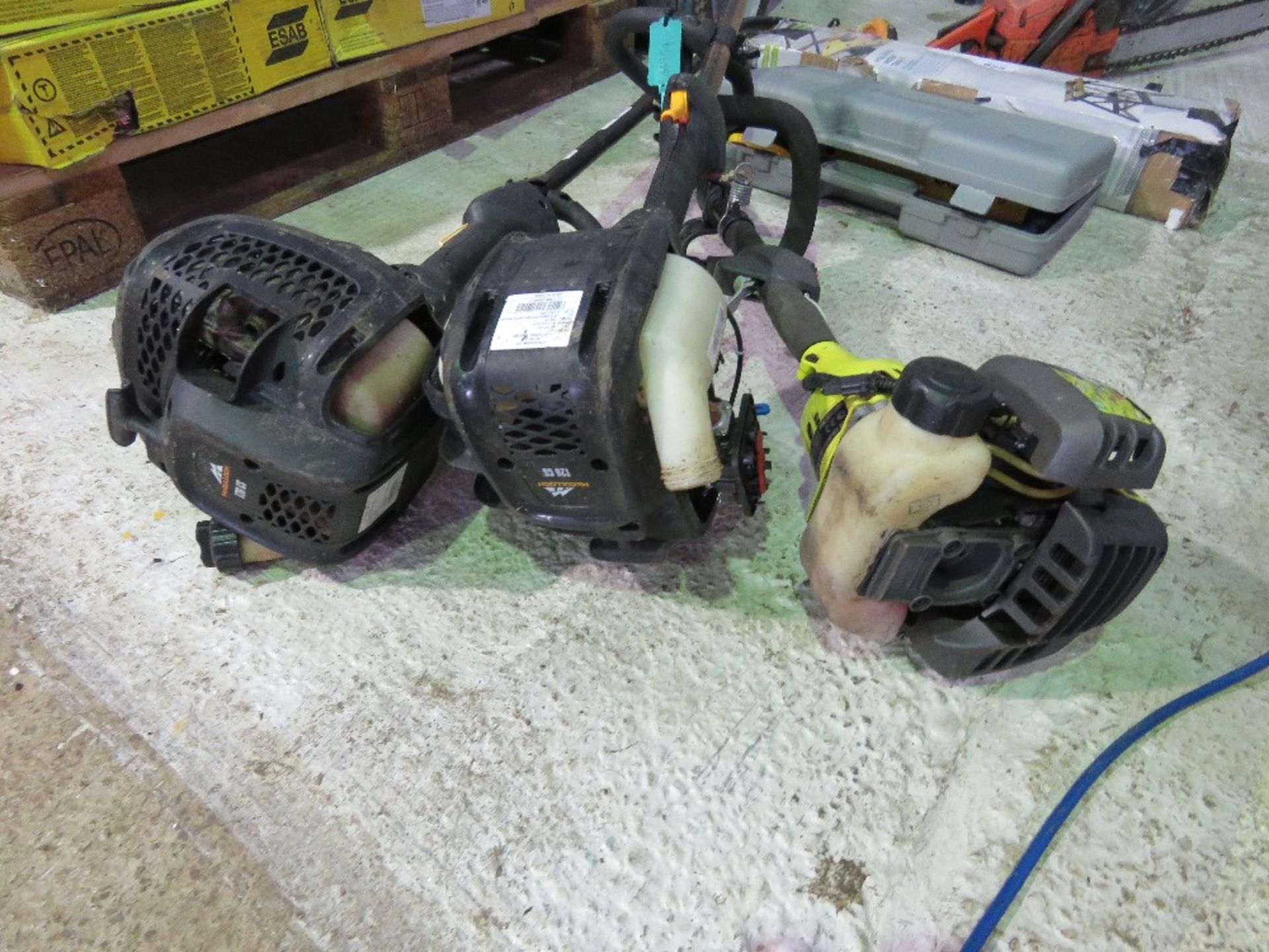2 X MULTI TOOL POWER DRIVE HEADS PLUS A STRIMMER. - Image 4 of 6