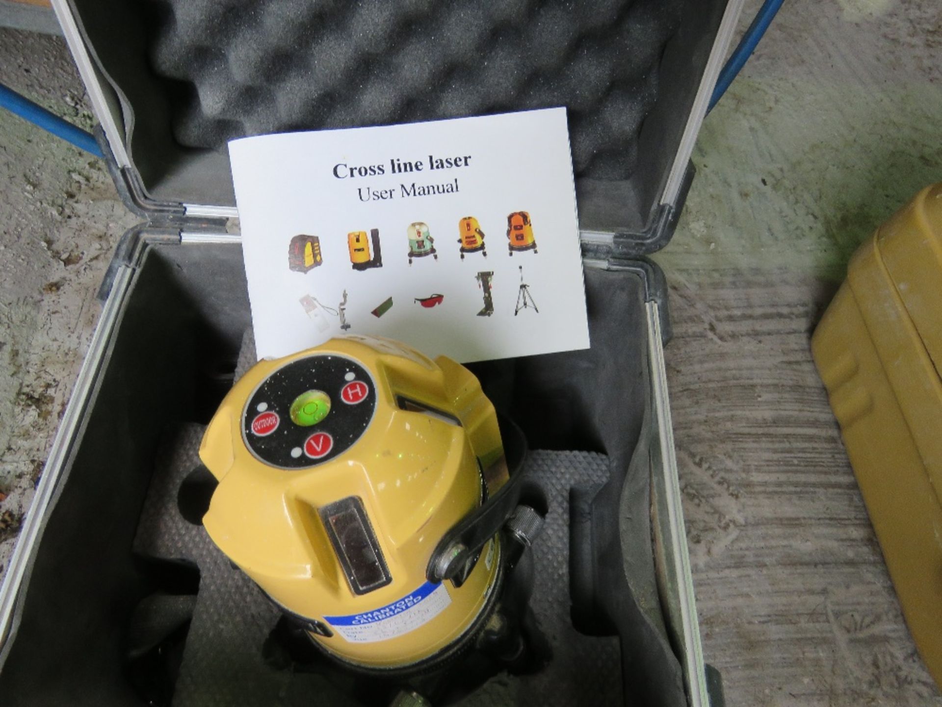 CROSSLINE LASER LEVEL IN A CASE. DIRECT FROM LOCAL COMPANY. - Image 5 of 5