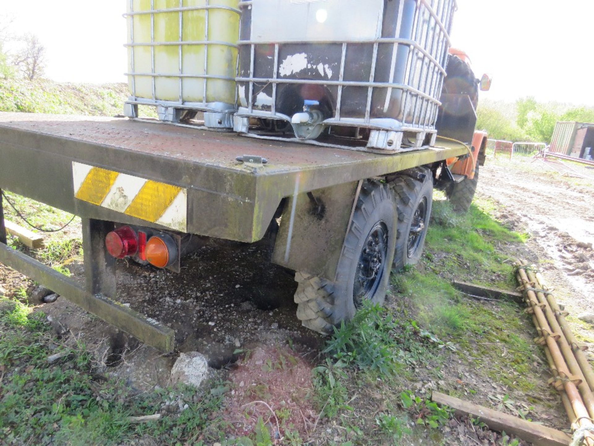 RUSSIAN ZIL 6X6 OFF ROAD FLAT BED LORRY. PETROL ENGINED. WAS RUNNING AND DRIVING 2 YEARS AGO BUT PA - Image 3 of 13