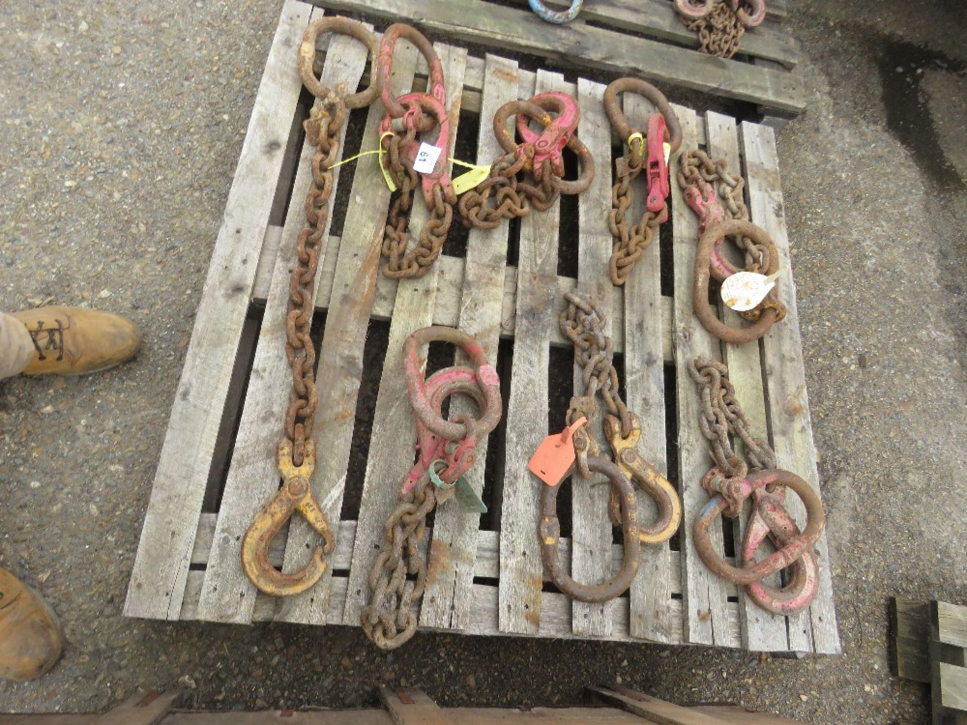 8NO SINGLE LEG LIFTING CHAINS..........THIS LOT IS SOLD UNDER THE AUCTIONEERS MARGIN SCHEME, THEREF - Image 3 of 3