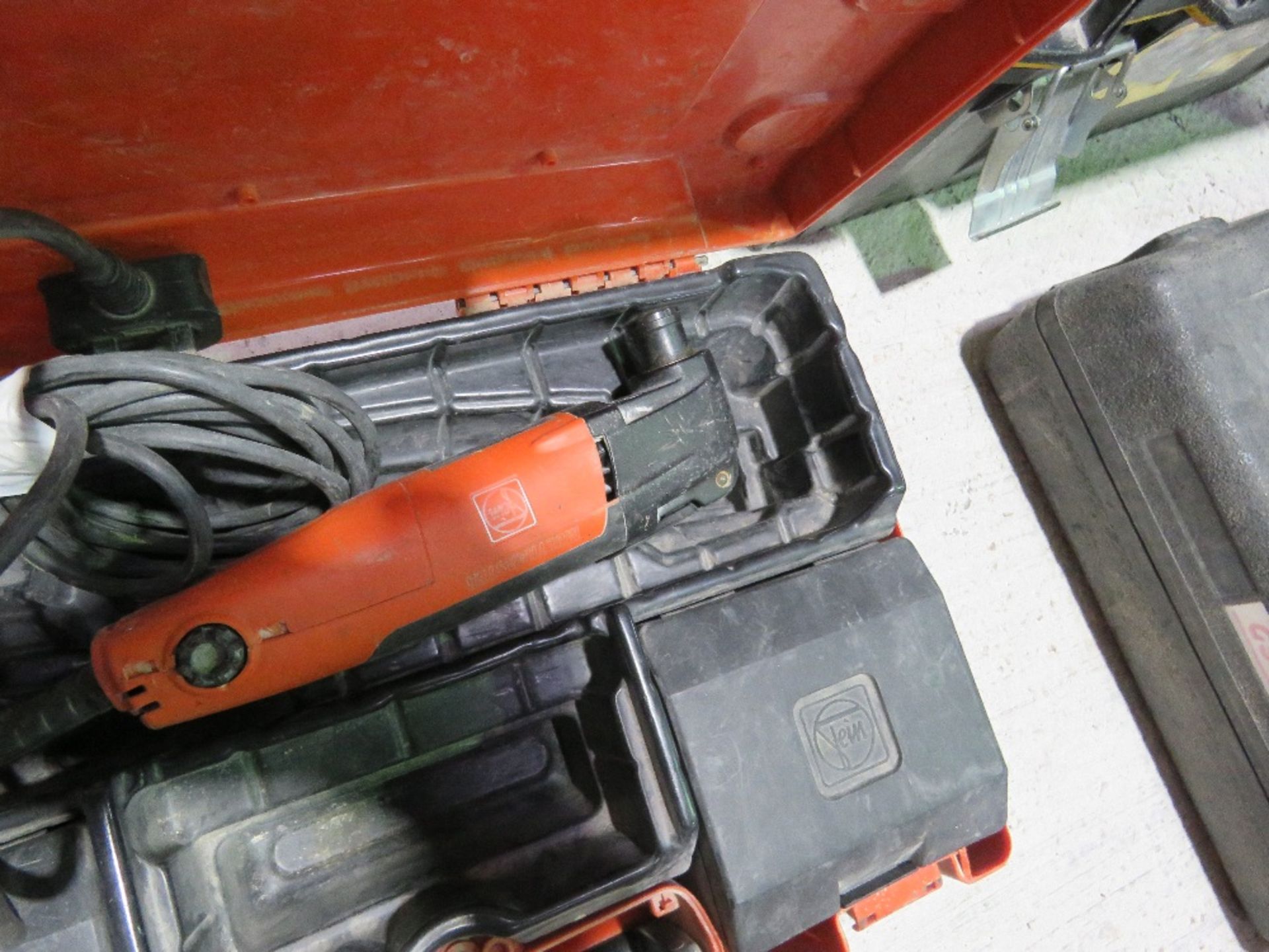 FEIN 240VOLT MULTI TOOL IN A CASE.....THIS LOT IS SOLD UNDER THE AUCTIONEERS MARGIN SCHEME, THEREFOR - Image 3 of 3