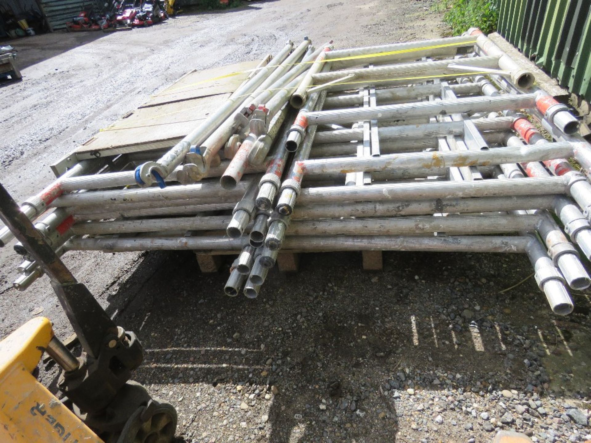 QUANTITY OF SINGLE WIDTH ALUMINIUM SCAFFOLD TOWER FRAMES, BOARD AND POLES AS SHOWN.....THIS LOT IS S - Image 6 of 6
